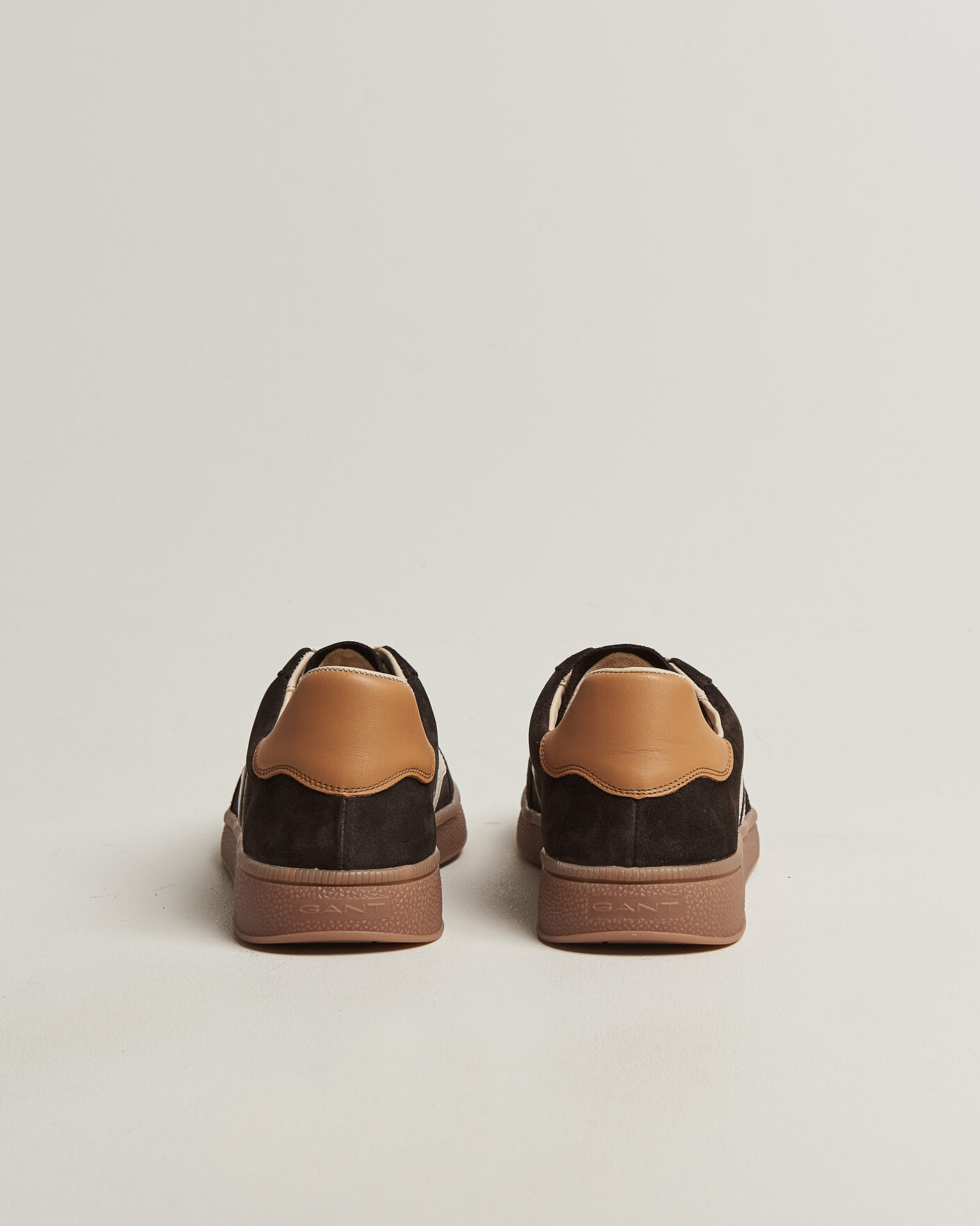 Hombres | Zapatillas | GANT | Cuzmo Suede Sneaker Dark Brown/White