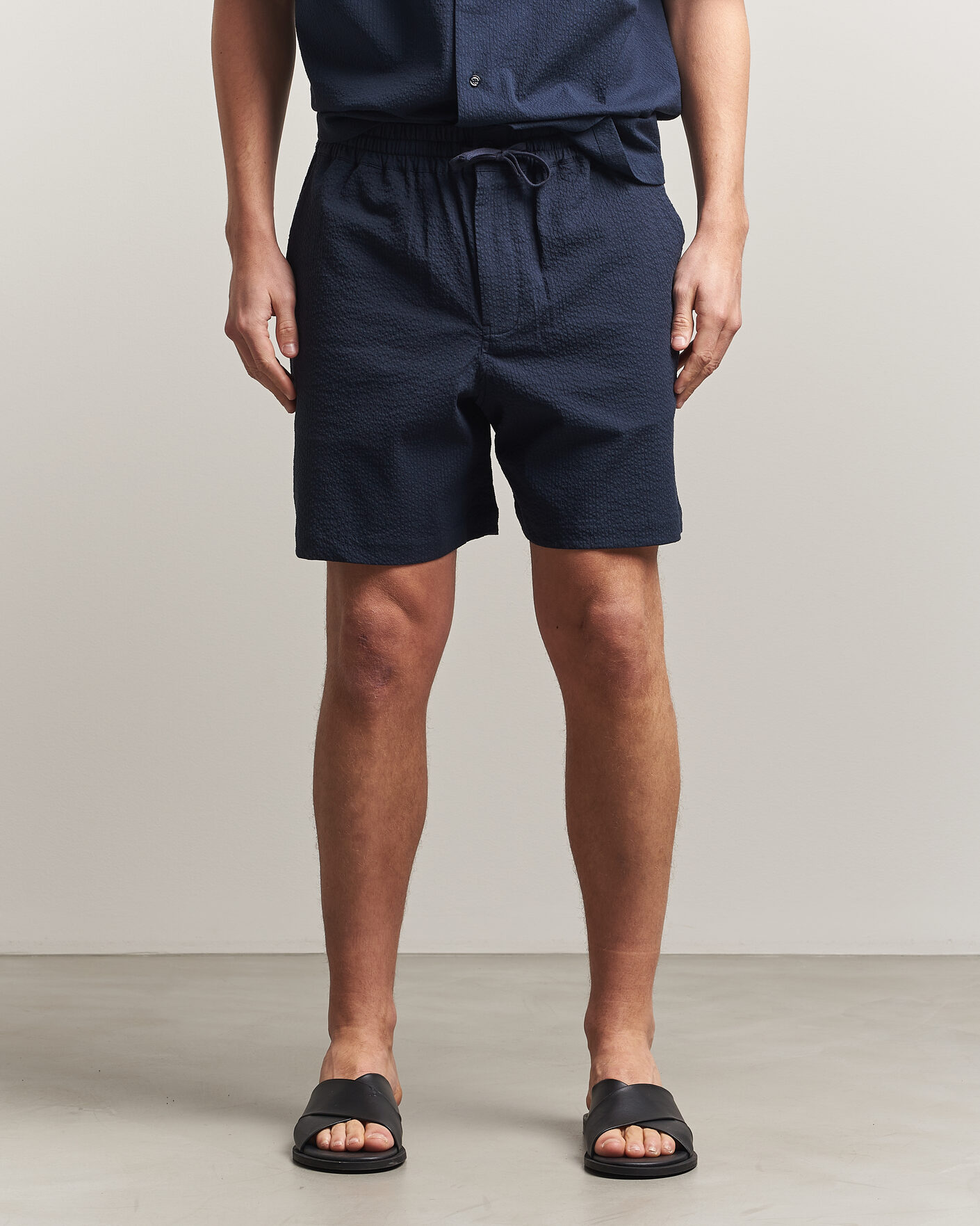 Hombres | Pantalones cortos | Maison Kitsuné | Seersucker Drawstring Shorts Navy