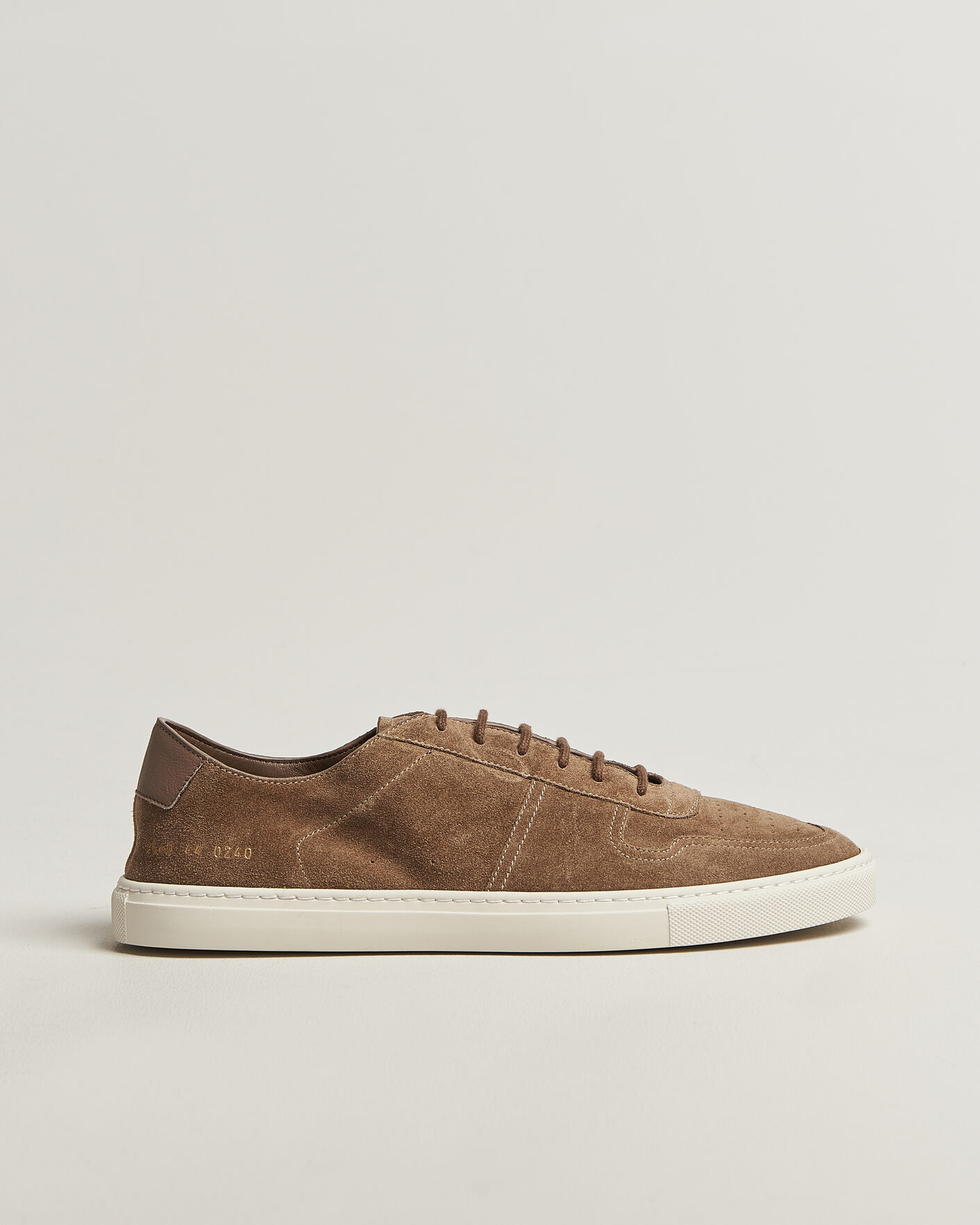 Hombres | Zapatillas | Common Projects | BBall Slim Deconstructed Suede Sneaker Taupe