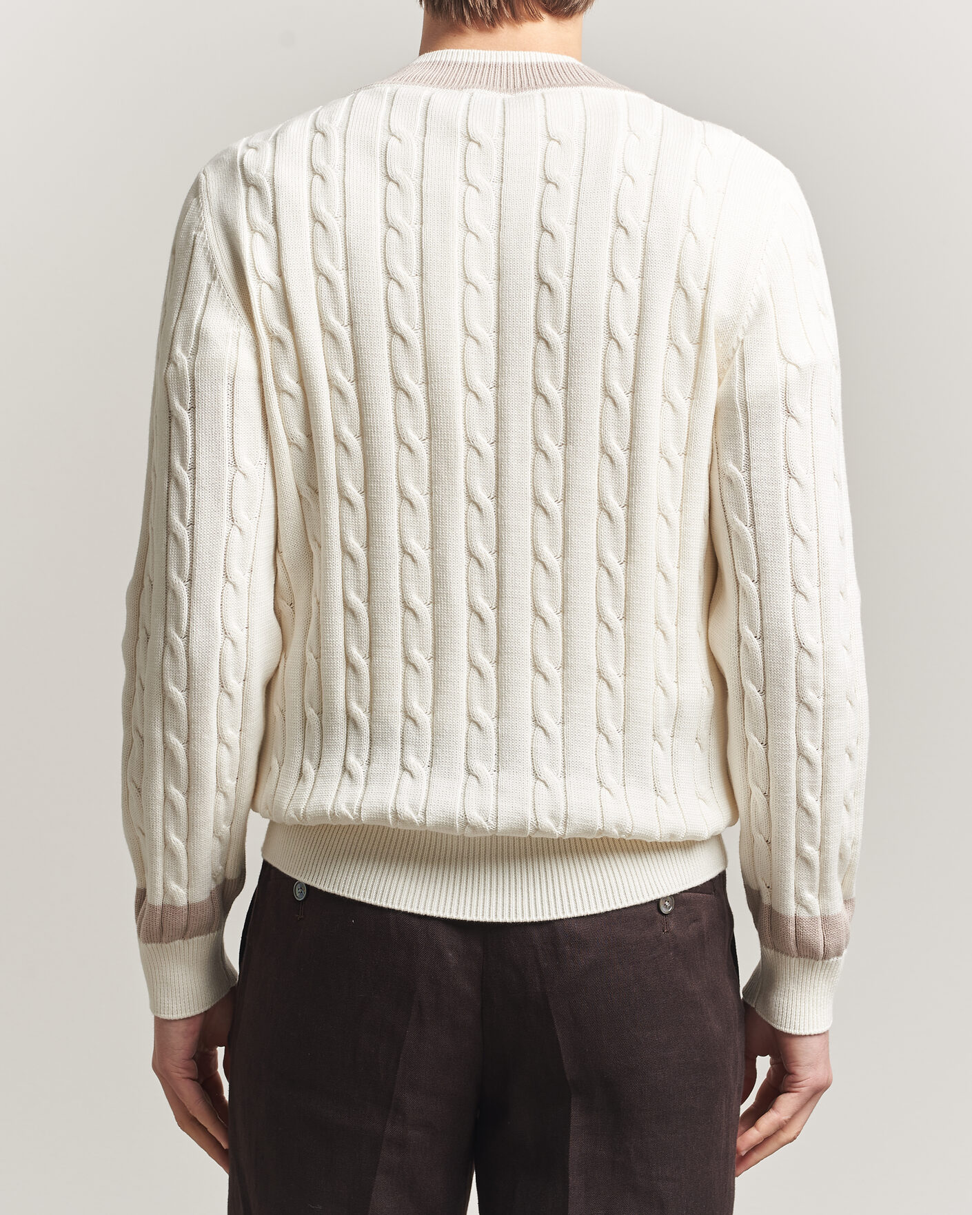 Hombres | Jerséis y prendas de punto | Morgano | Cable Knitted Cotton V-Neck White/Beige