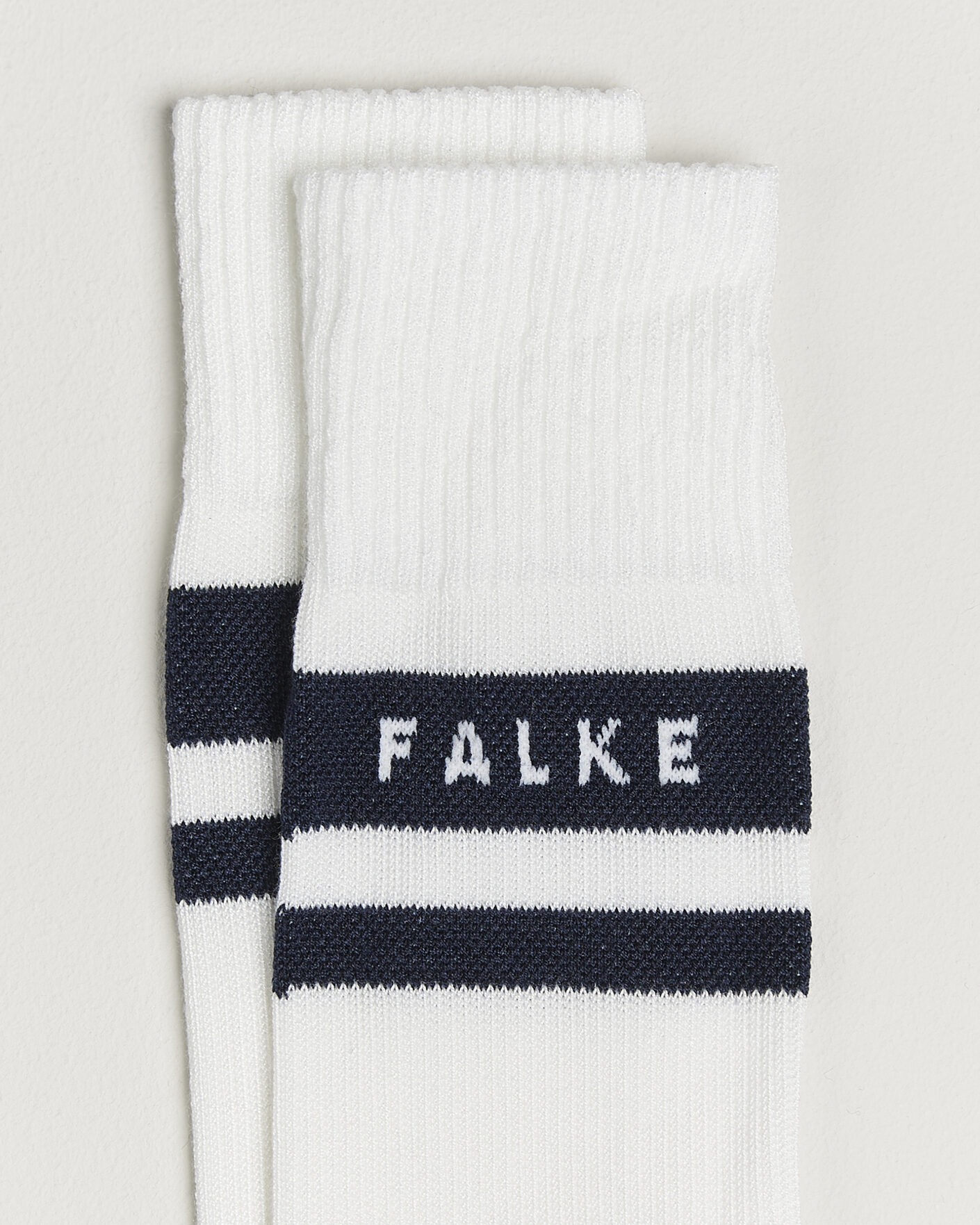 Hombres | Ropa interior y calcetines | Falke Sport | TK2 Explore Cool Trekking Socks White