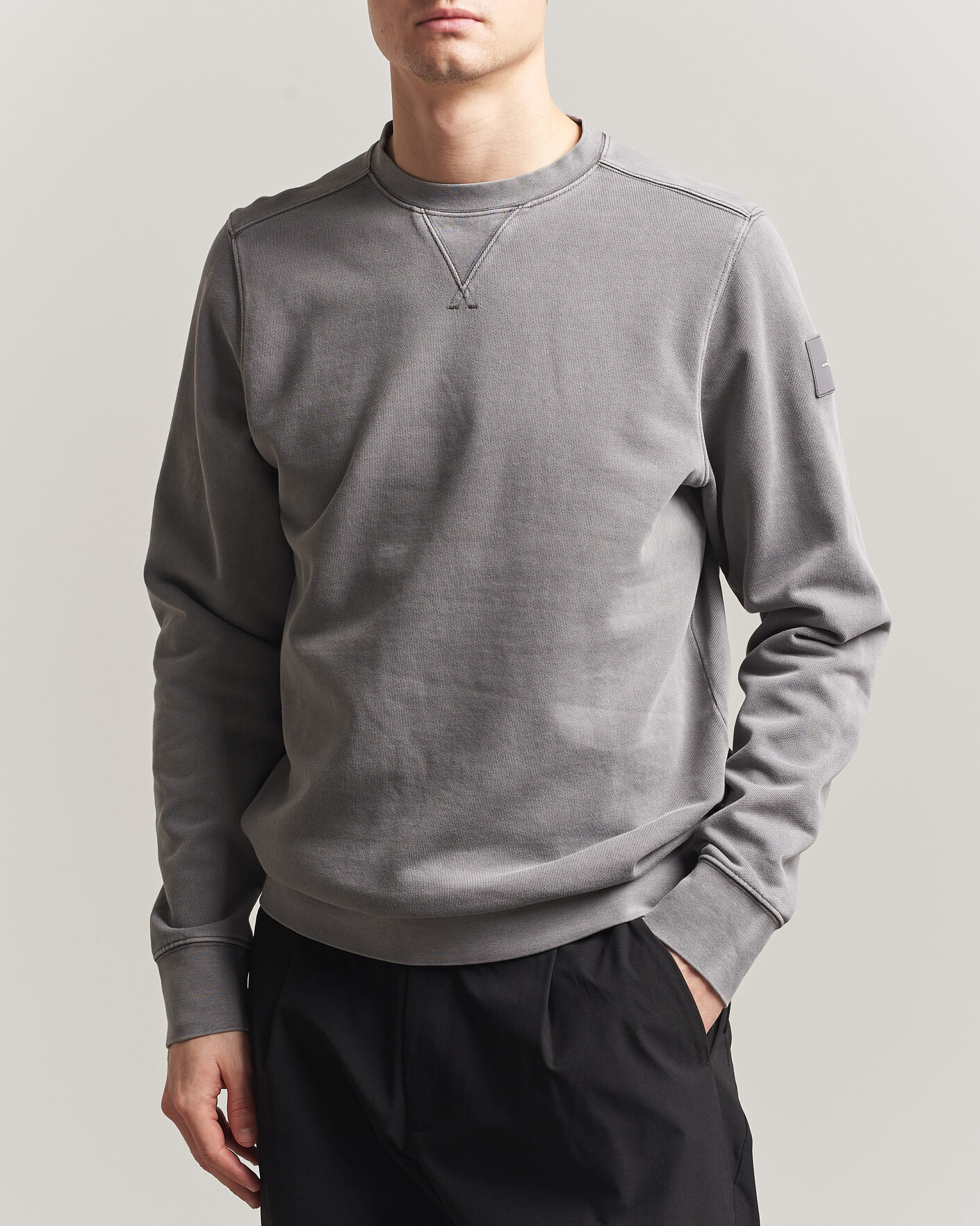 Hombres | Jerséis y prendas de punto | Sail Racing | Wind Pigment Dyed Sweatshirt Frost Grey
