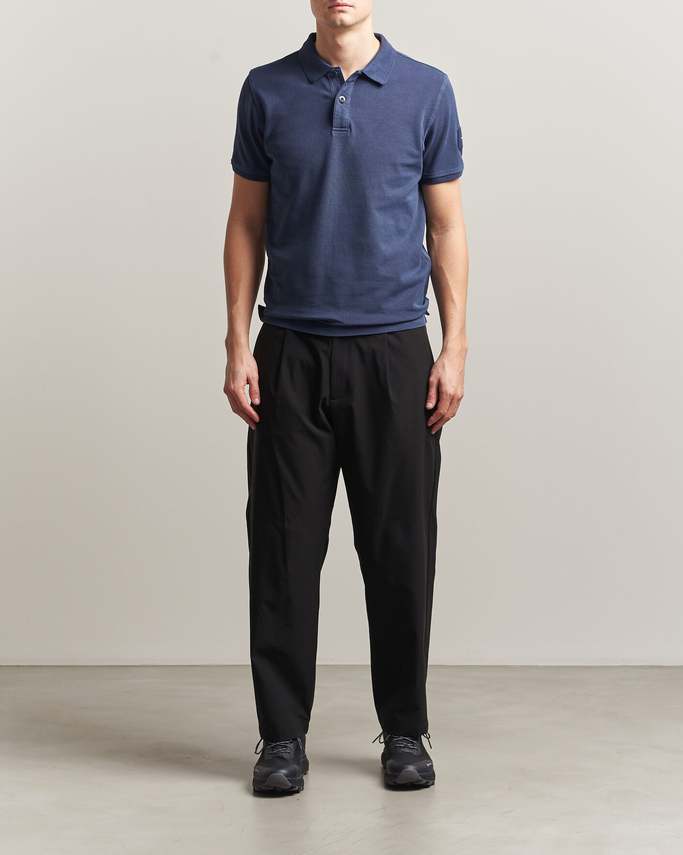Hombres | Polos | Sail Racing | Wind Pigment Dyed Polo Dark Navy