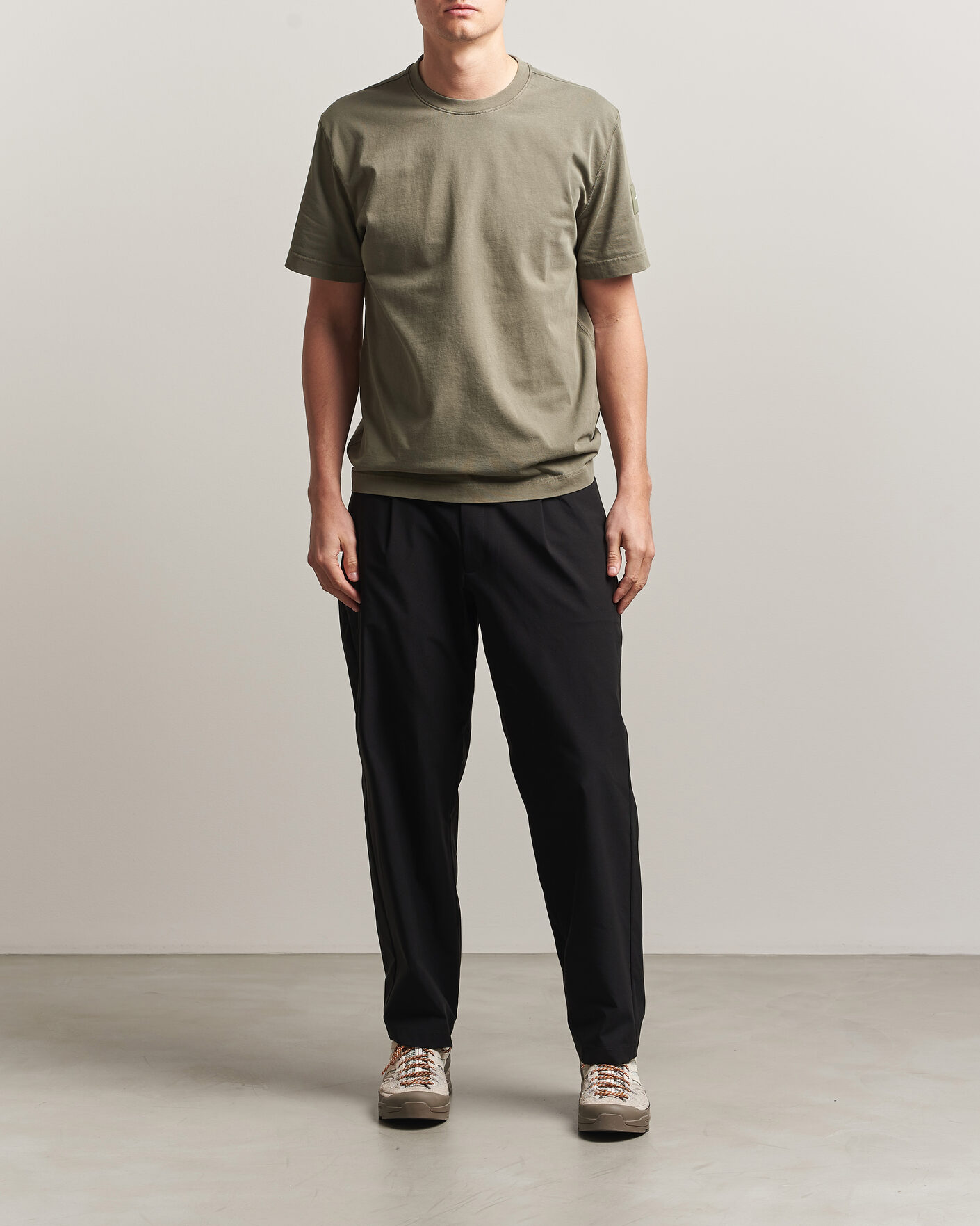 Hombres | Camisetas | Sail Racing | Wind Pigment Dyed T-Shirt Mud Green