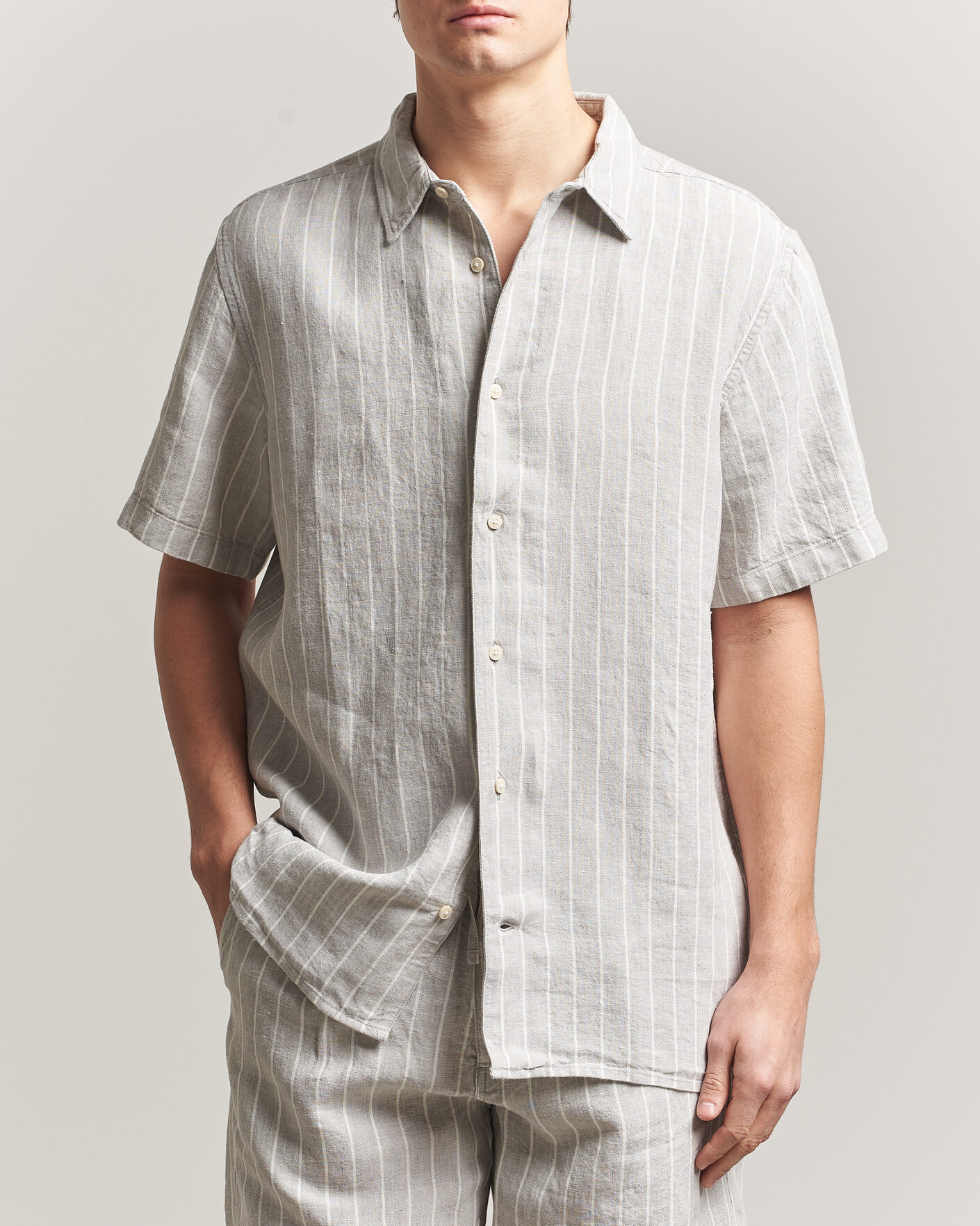 Hombres | Camisas | KnowledgeCotton Apparel | Striped Linen Resort Shirt Grey