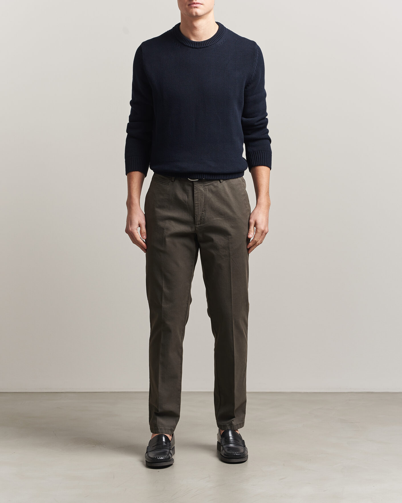 Hombres | Pantalones | Oscar Jacobson | Danik Cotton Trousers Olive