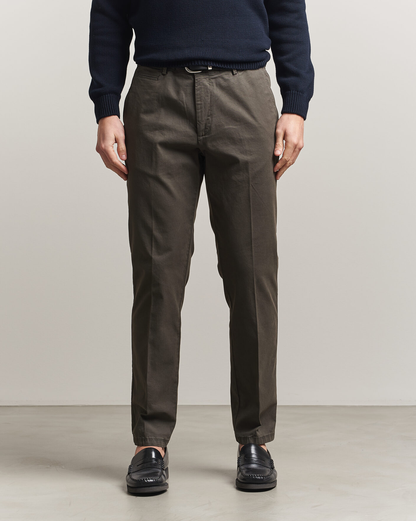Hombres | Pantalones | Oscar Jacobson | Danik Cotton Trousers Olive