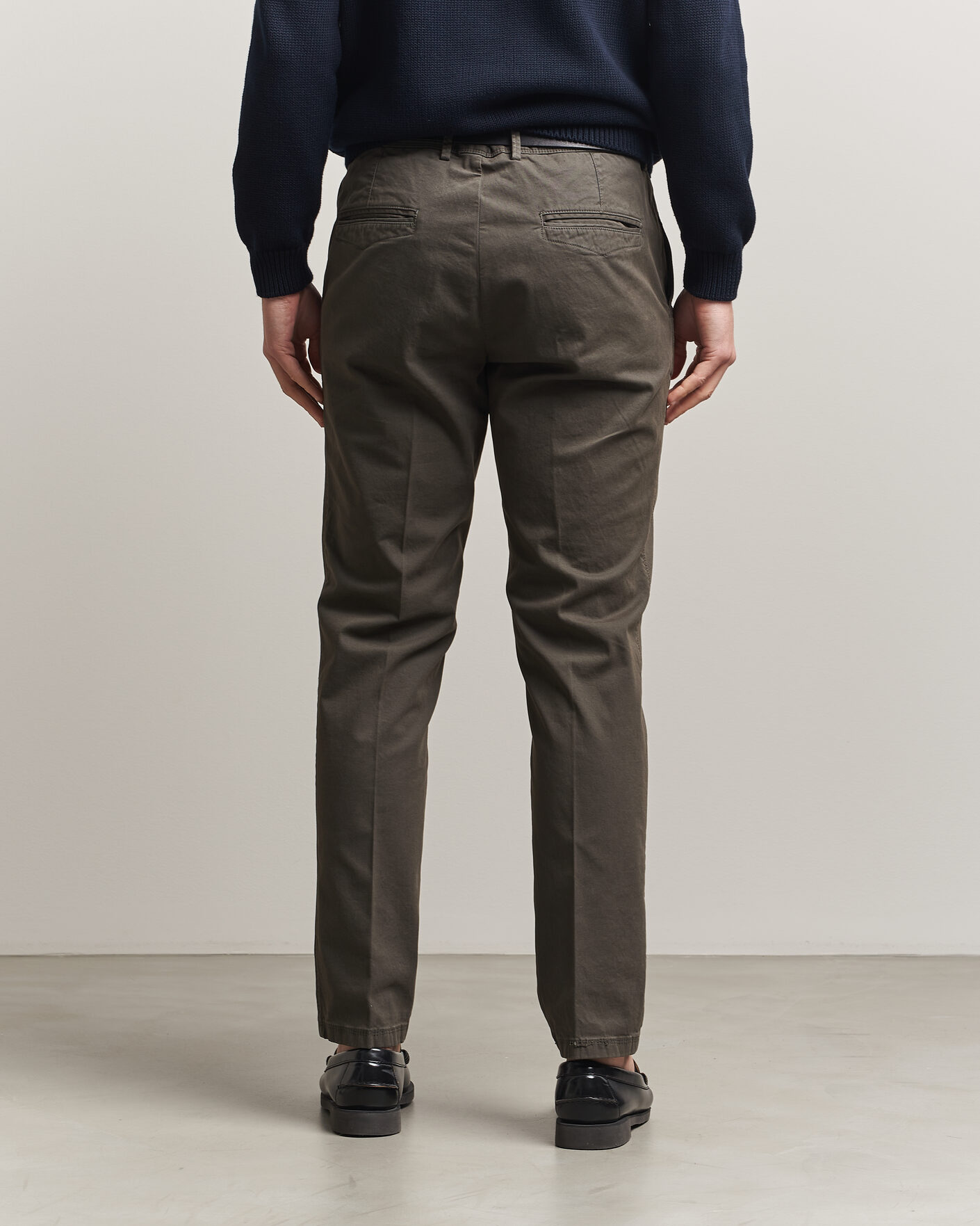 Hombres | Pantalones | Oscar Jacobson | Danik Cotton Trousers Olive