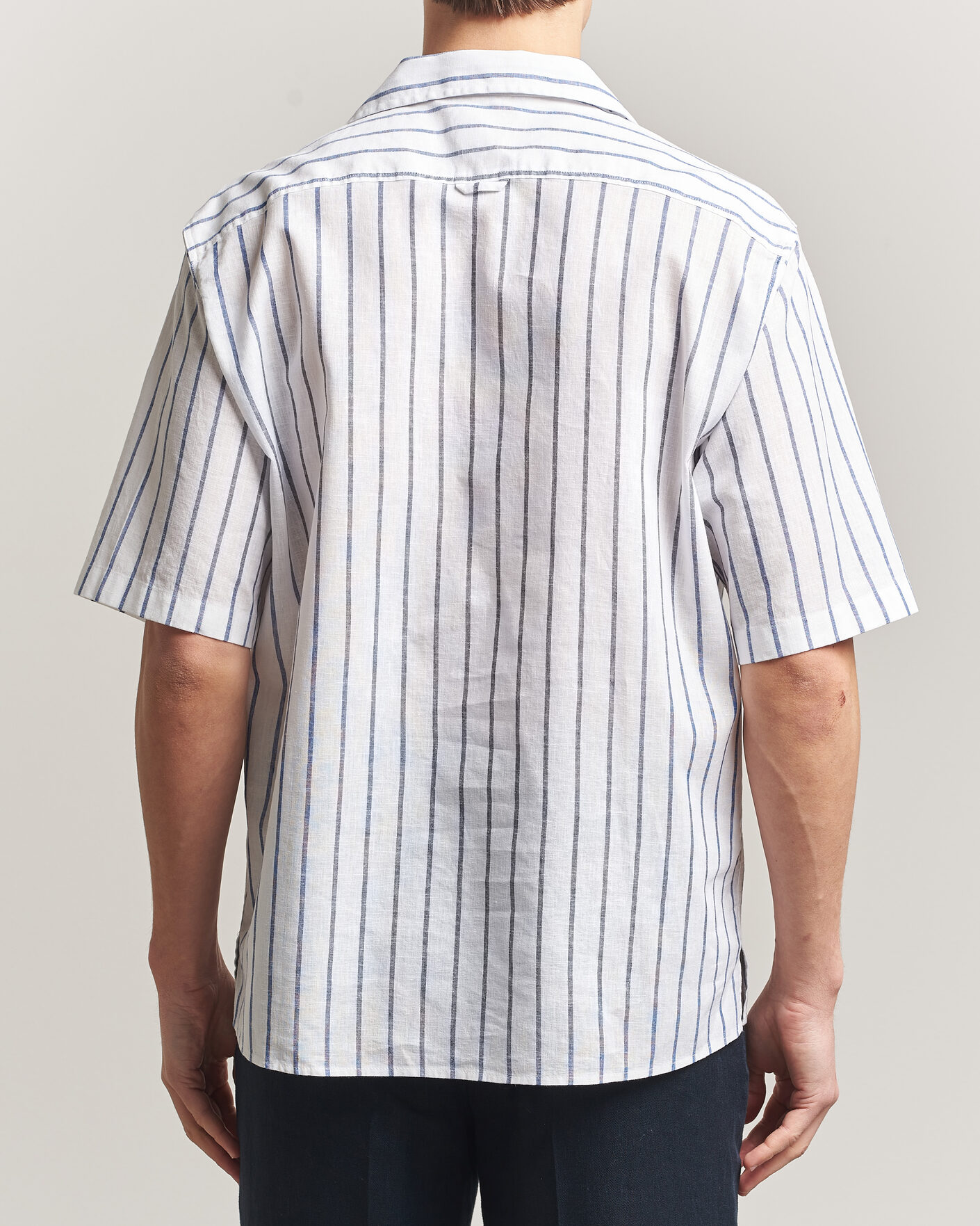 Hombres | Camisas | Oscar Jacobson | Striped Short Sleeve Linen Shirt Navy/White