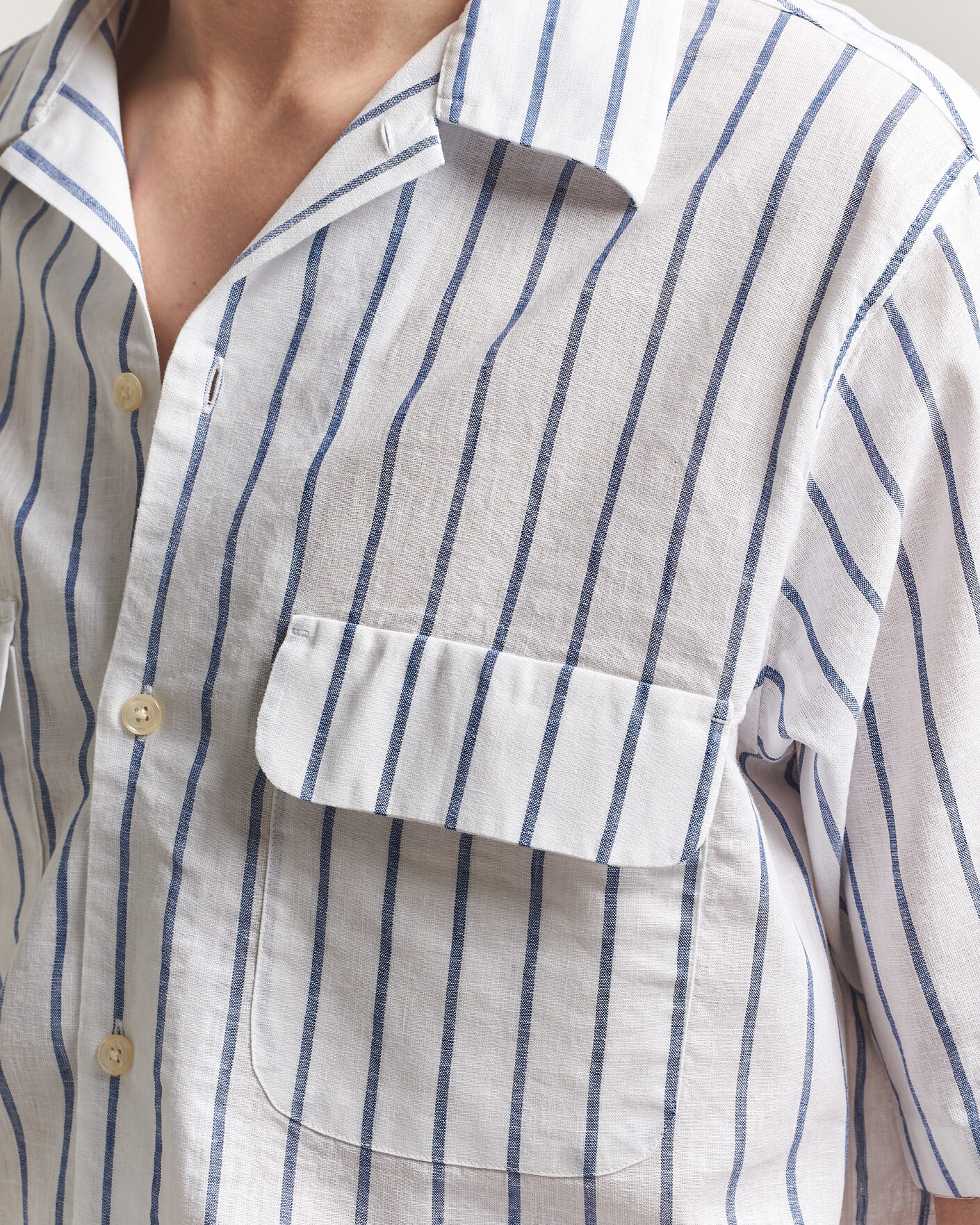 Hombres | Camisas | Oscar Jacobson | Striped Short Sleeve Linen Shirt Navy/White