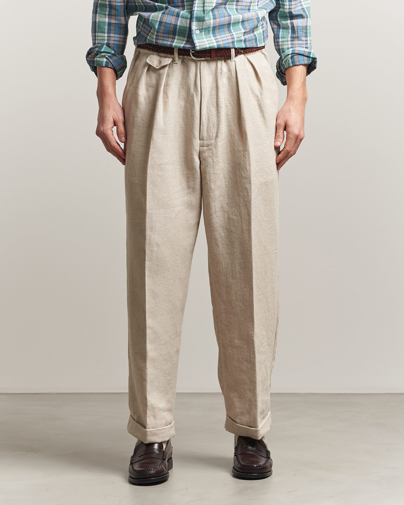 Hombres | Pantalones | BEAMS PLUS | Cotton/Linen Pleated Trousers Off White