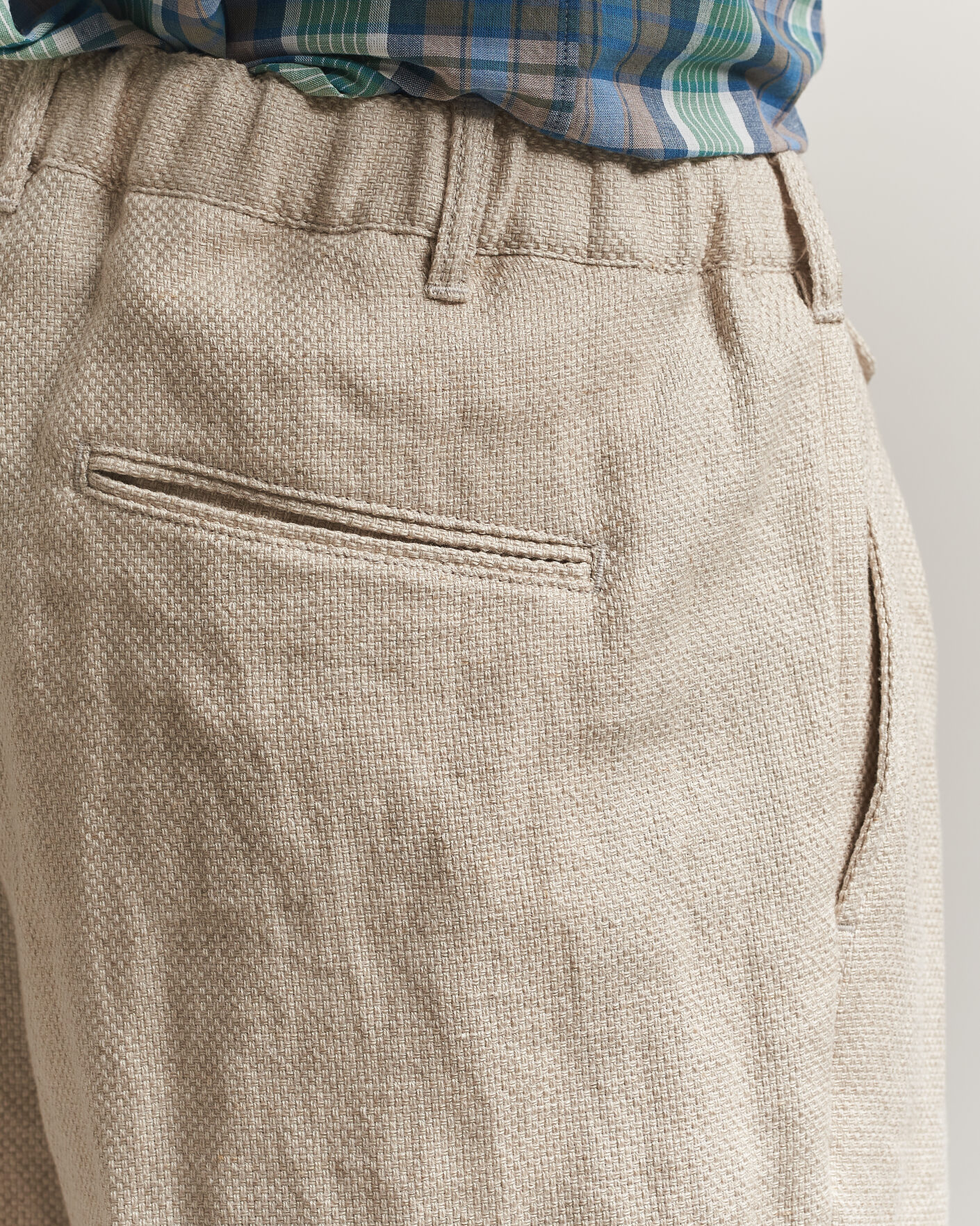 Hombres | Pantalones | BEAMS PLUS | Cotton/Linen Pleated Trousers Off White