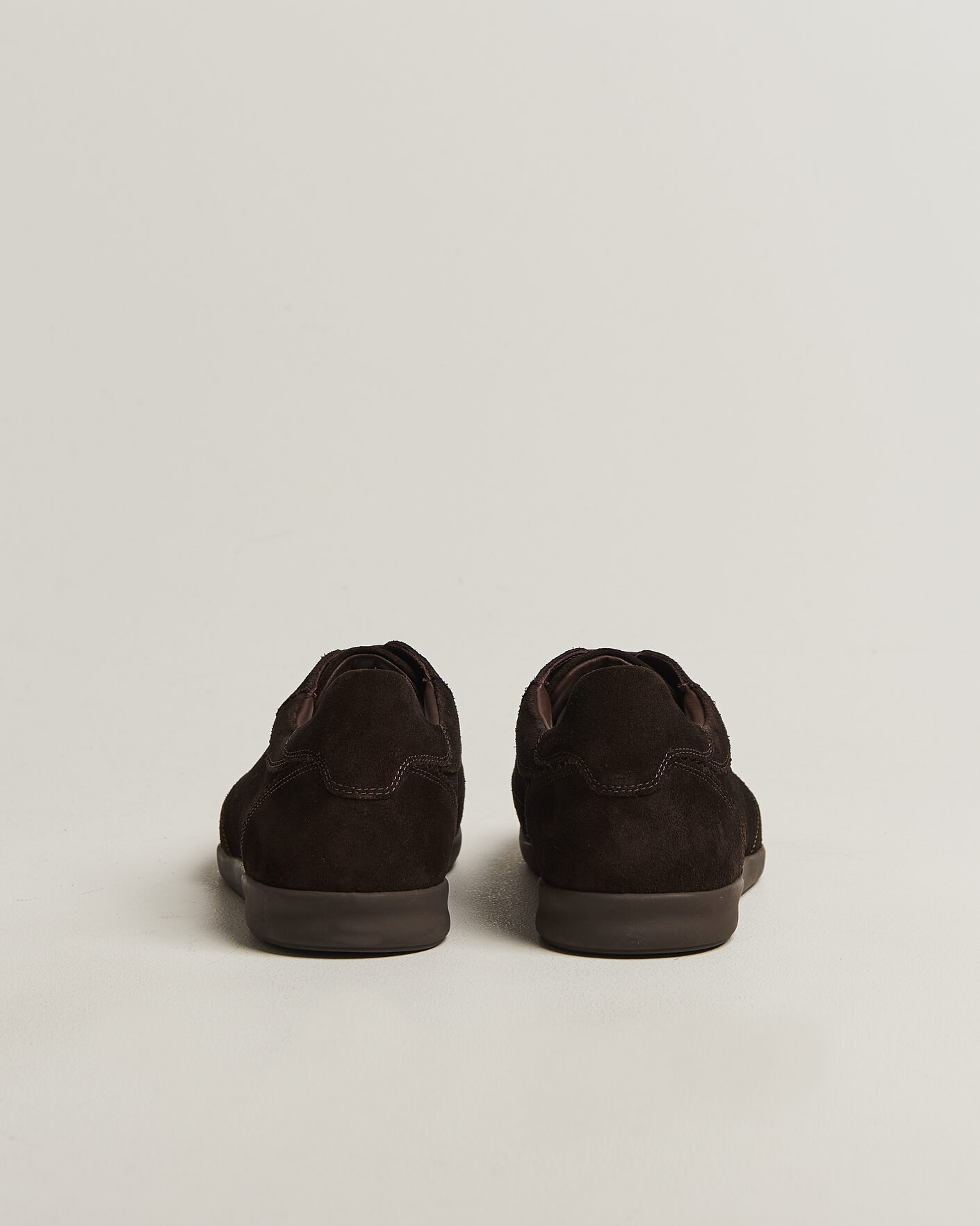 Hombres | Zapatillas | Loake Shoemakers | Mayfair Suede Dress Sneaker Dark Brown