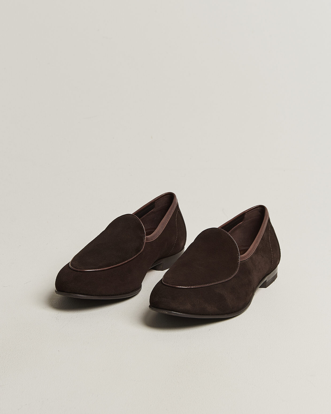 Hombres | Mocasines | Loake 1880 | Belgrave Suede Belgian Loafer Dark Brown