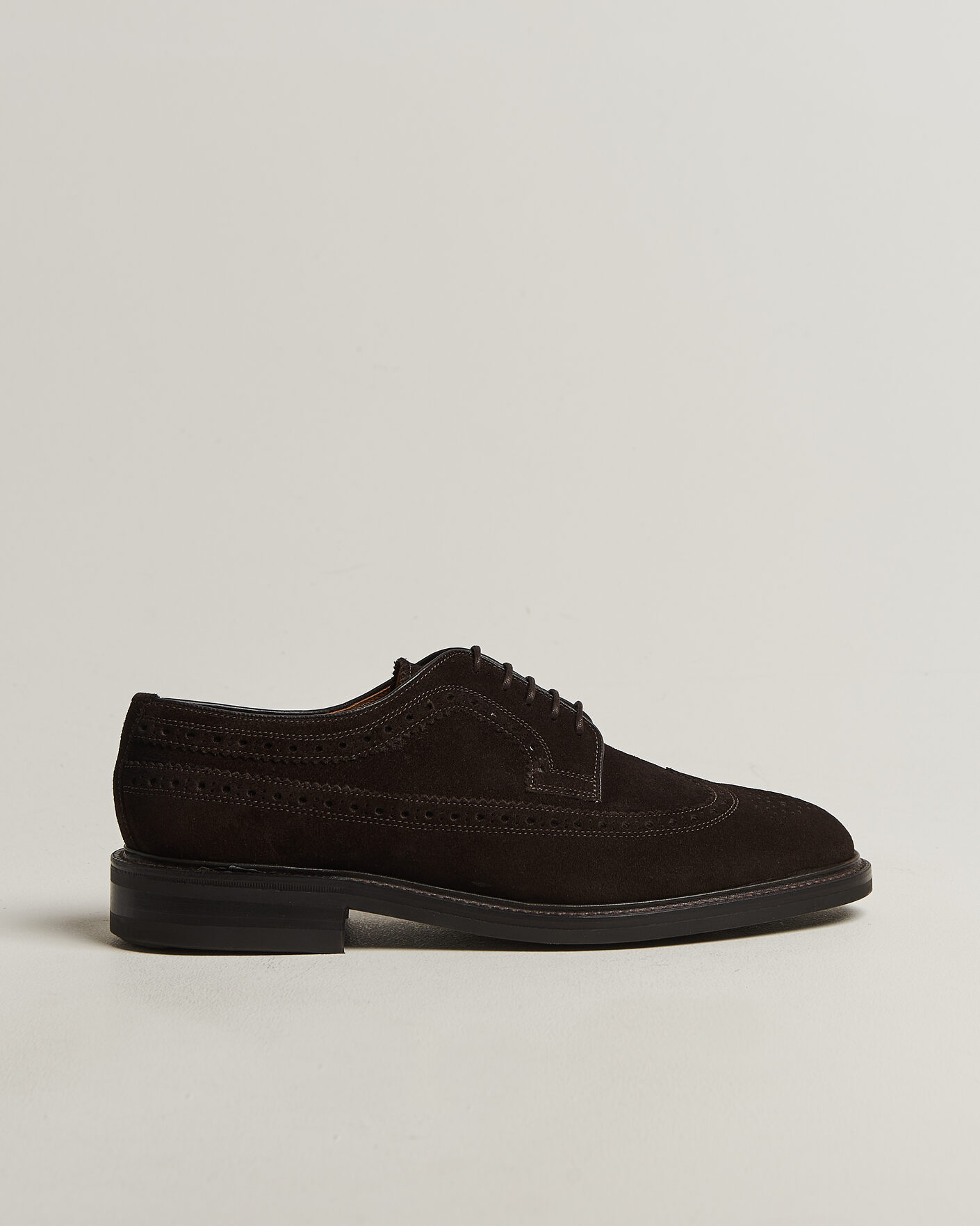 Hombres | Zapatos derby | Loake 1880 | Sovereign Longwing Suede Derby Dark Brown