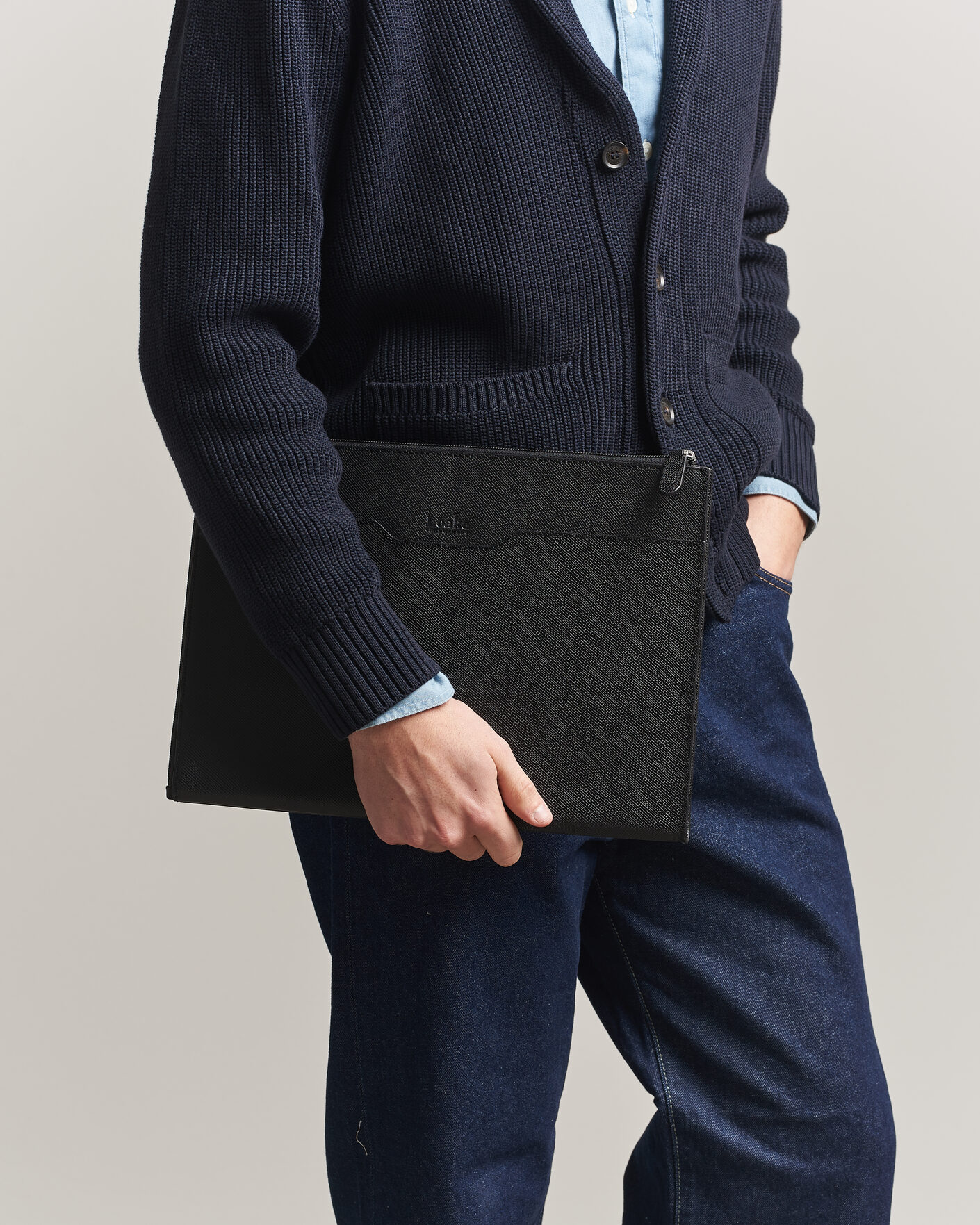 Hombres | Bolsos | Loake Shoemakers | Gresham Grain Leather Laptop Cover Black
