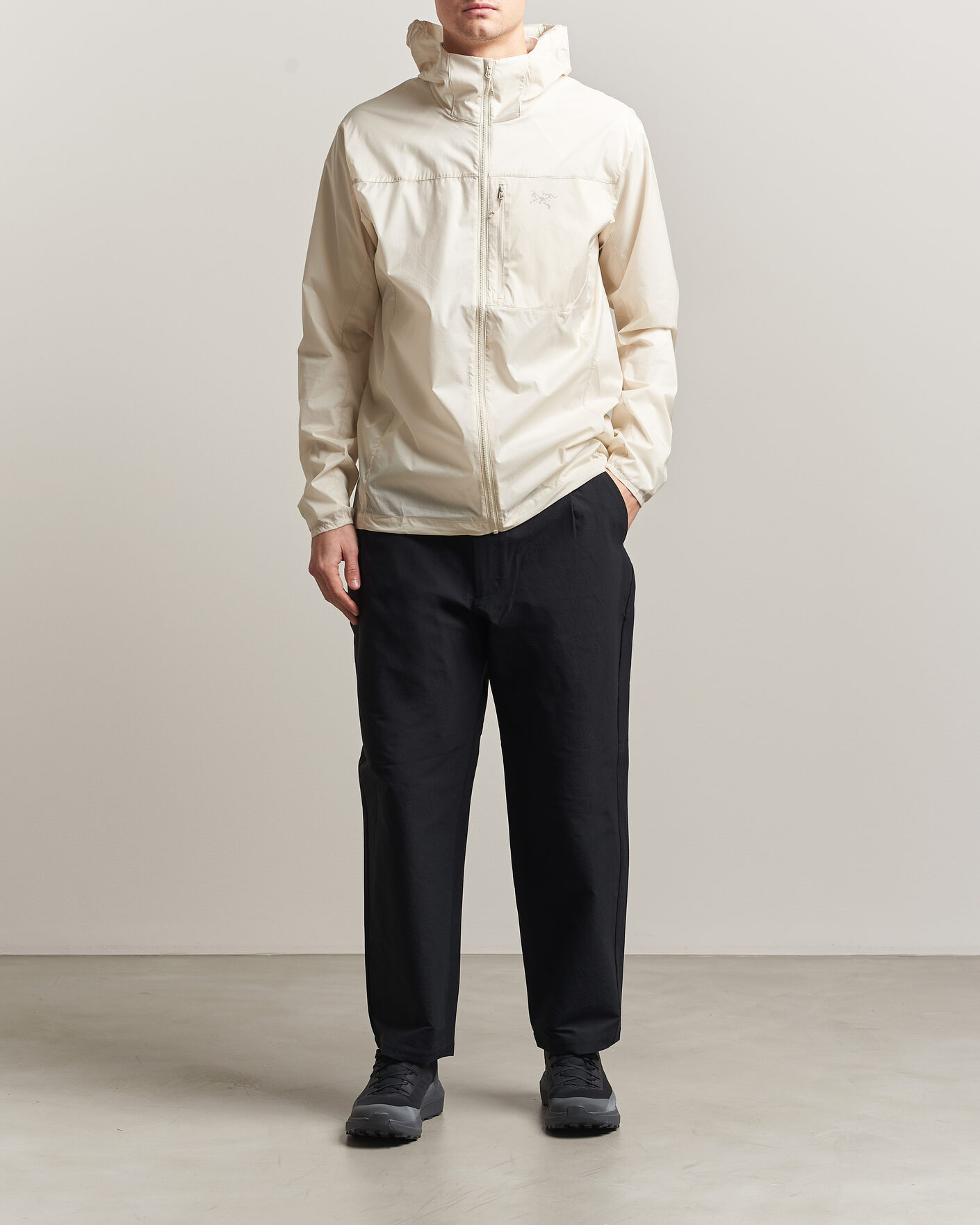 Hombres | Abrigos y chaquetas | Arc'teryx | Squamish Lightweight Hooded Jacket Sea Salt