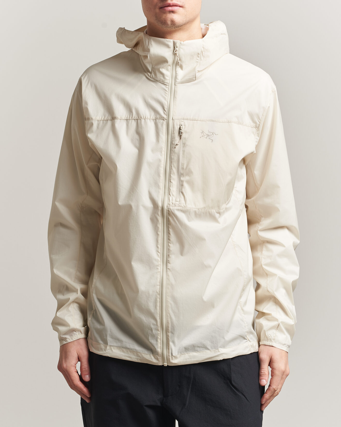 Hombres | Abrigos y chaquetas | Arc'teryx | Squamish Lightweight Hooded Jacket Sea Salt