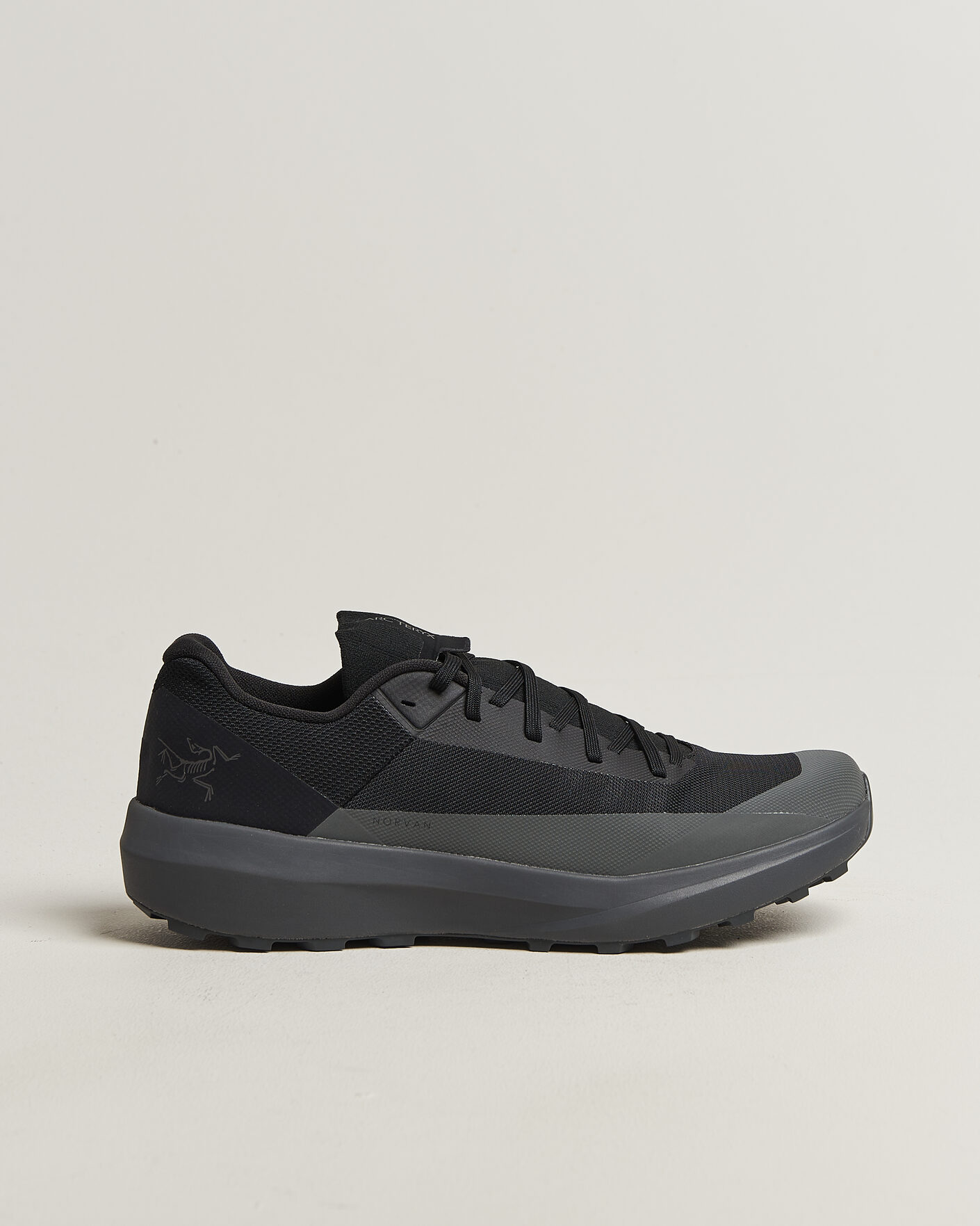 Hombres | Zapatillas de senderismo | Arc'teryx | Norvan LD 4 Trail Sneaker Black/Graphite