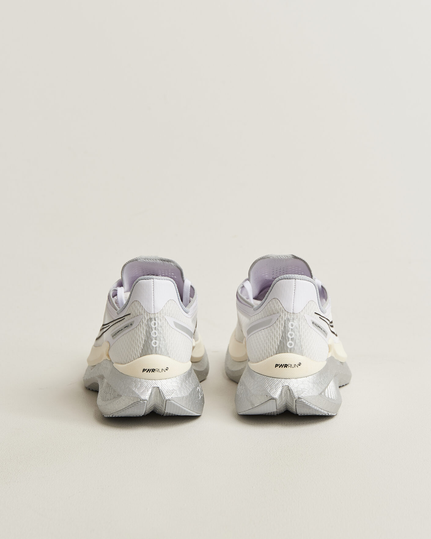 Hombres | Zapatillas de correr | Saucony | Endorphin Pro 5 White/Black