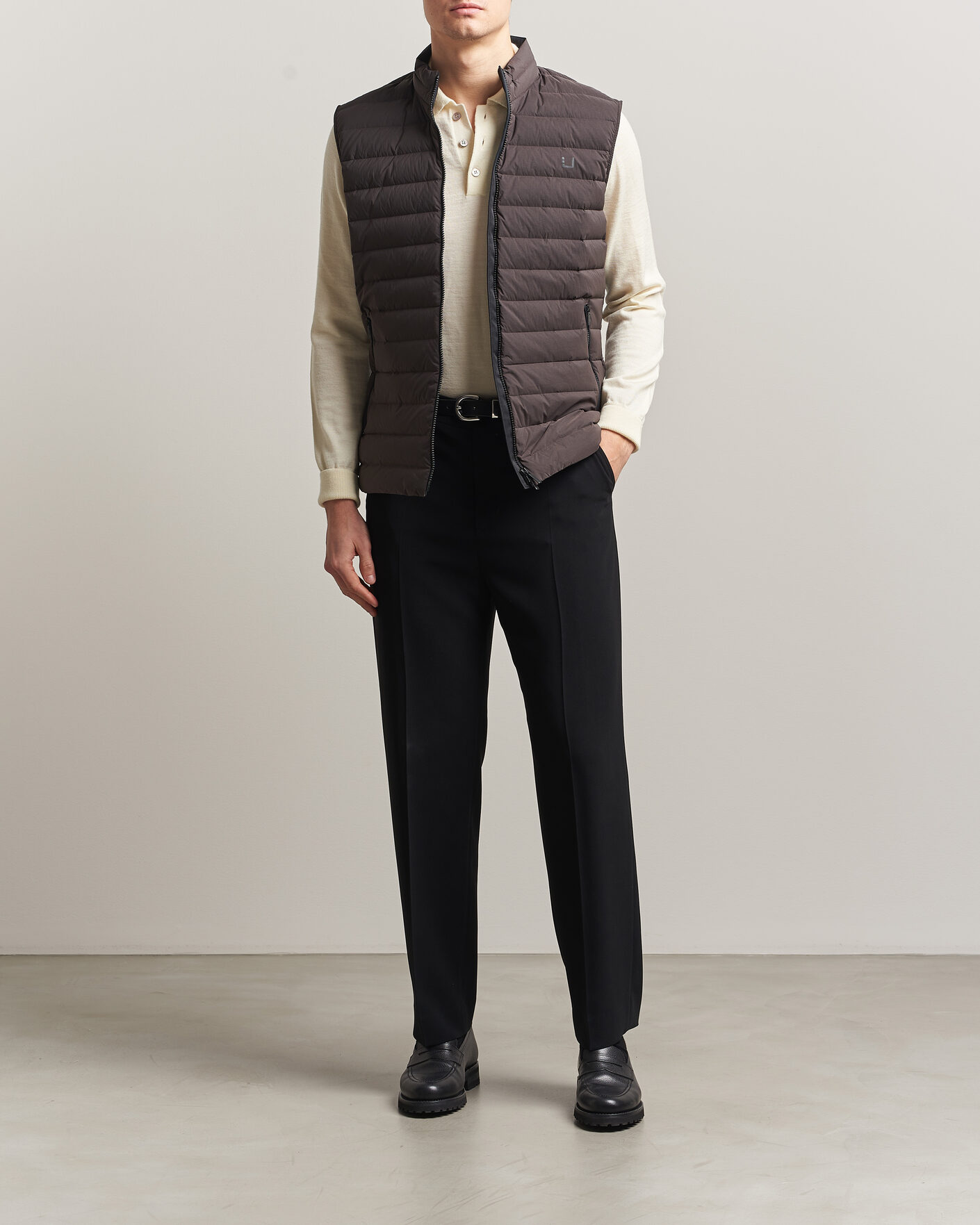 Hombres | Chalecos | UBR | Super Sonic Vest Esspresso