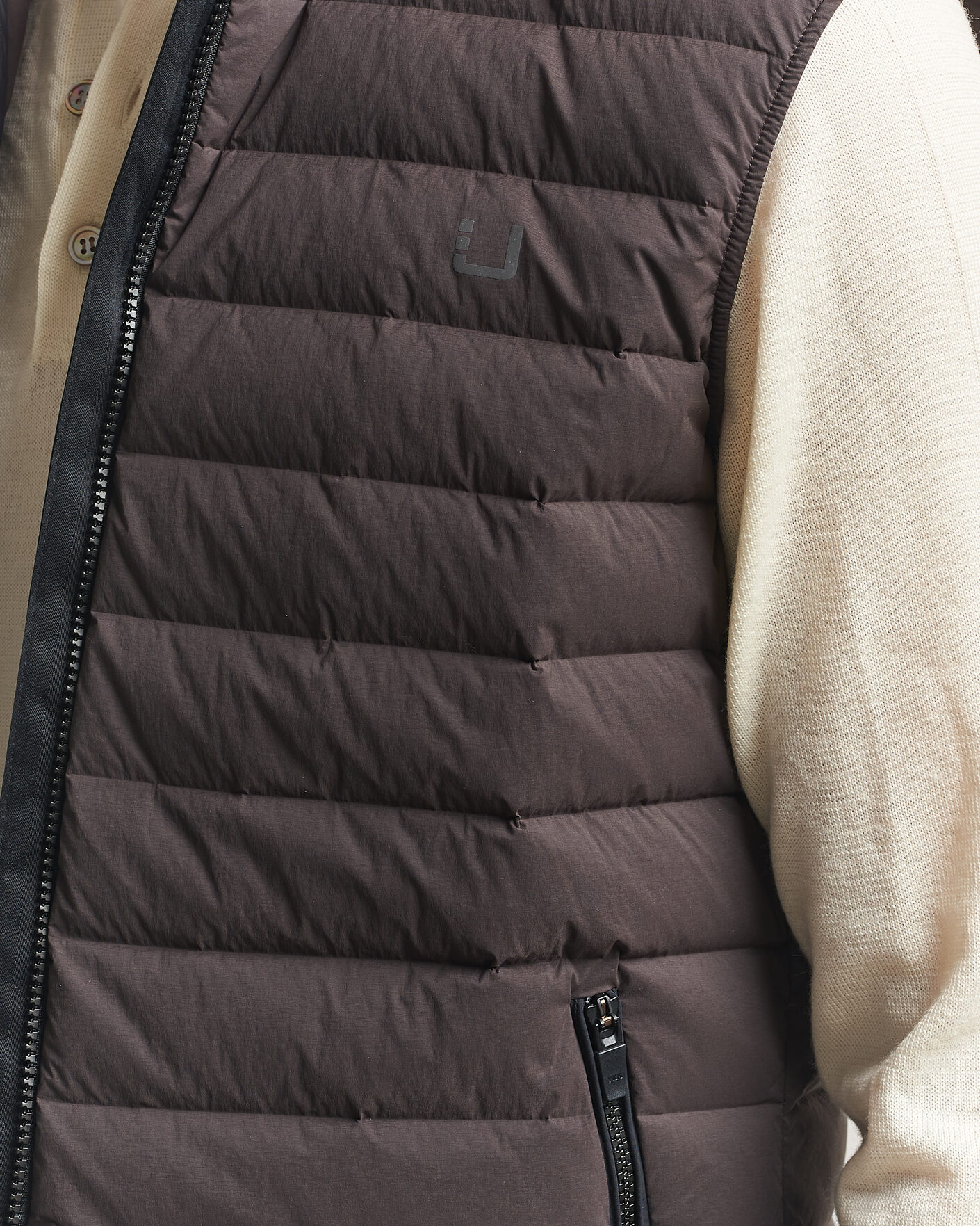 Hombres | Chalecos | UBR | Super Sonic Vest Esspresso