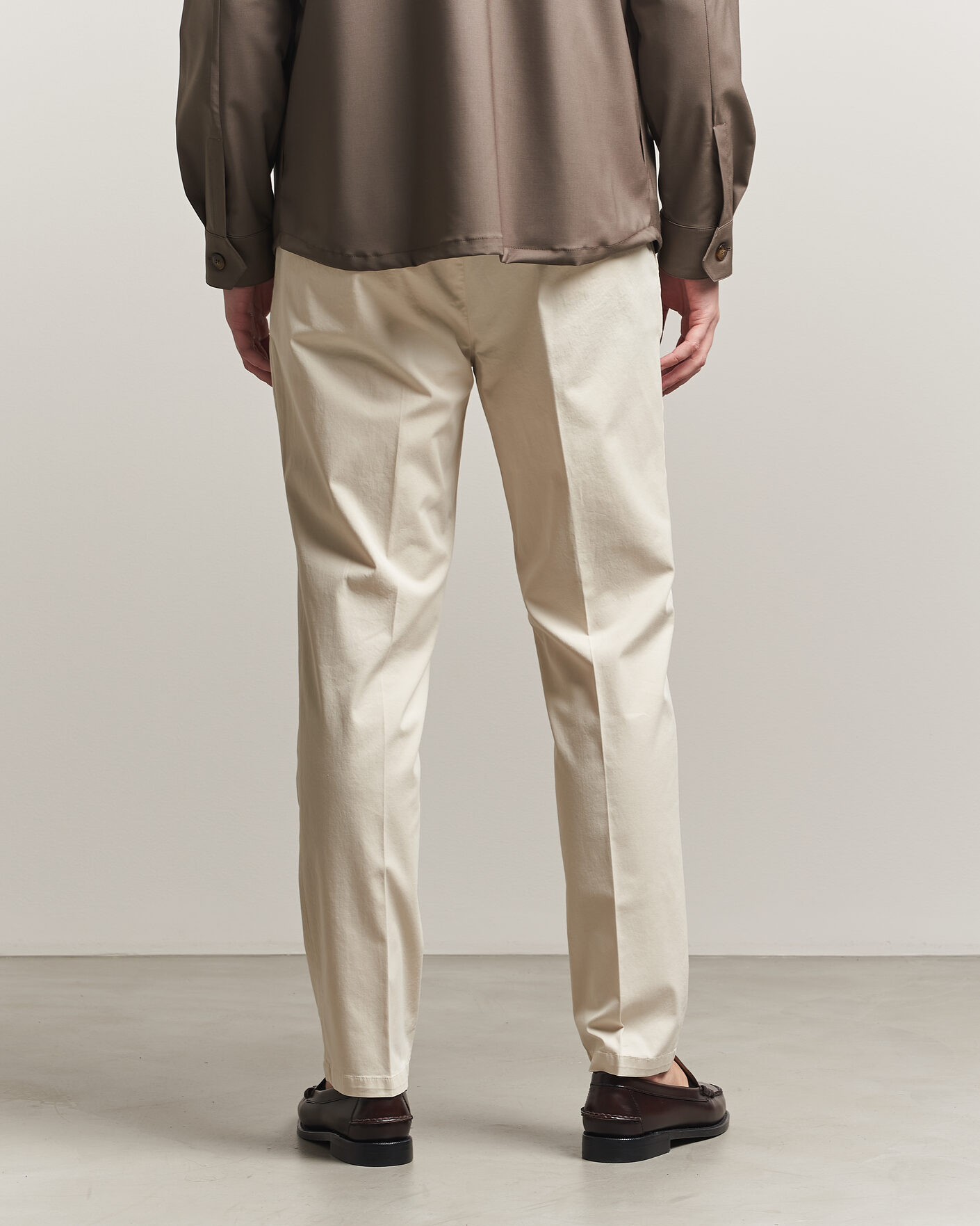 Hombres | Pantalones | Briglia 1949 | Easy Fit Pleated Cotton Stretch Chino Cream
