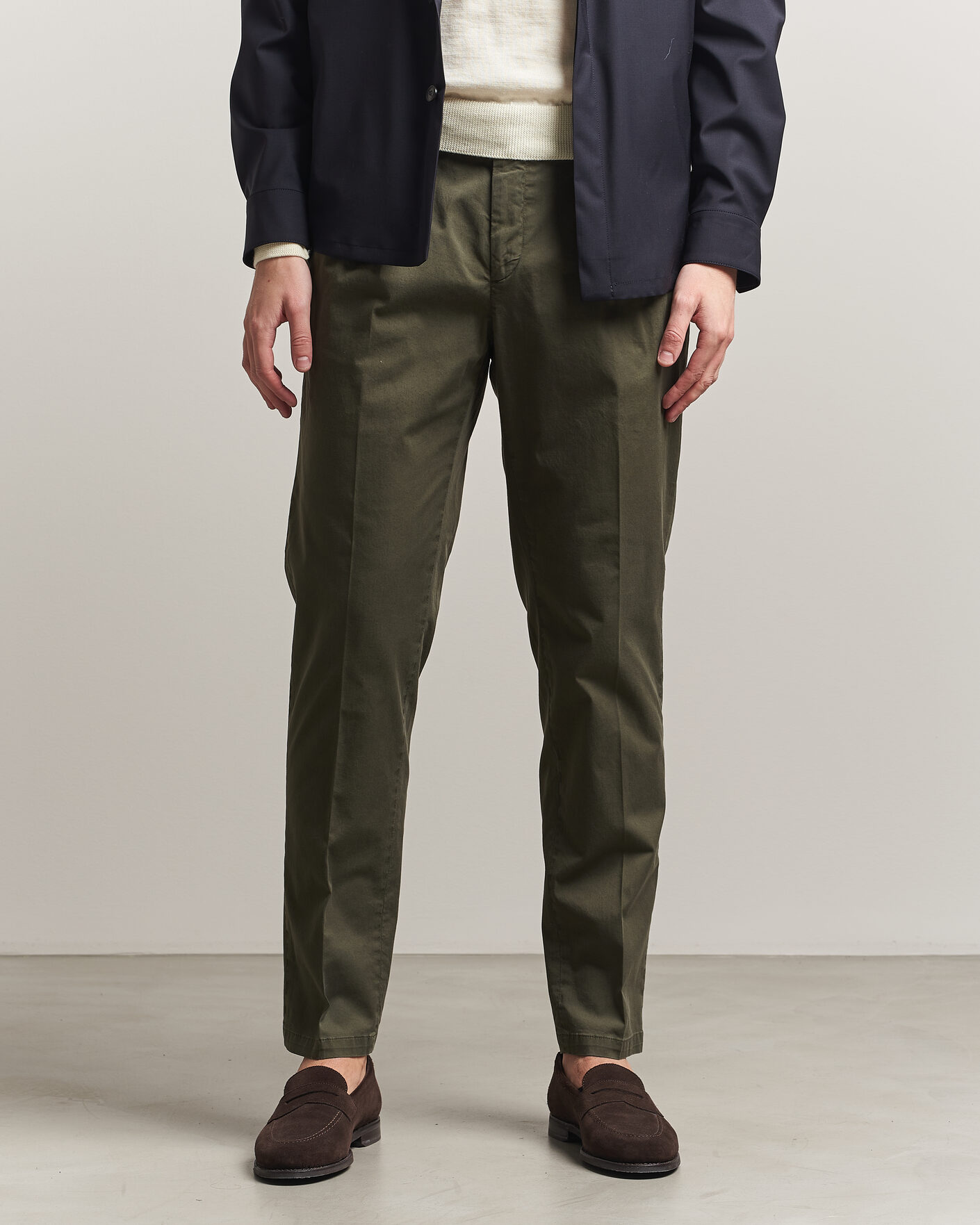 Hombres | Pantalones | Briglia 1949 | Easy Fit Pleated Cotton Stretch Chino Olive