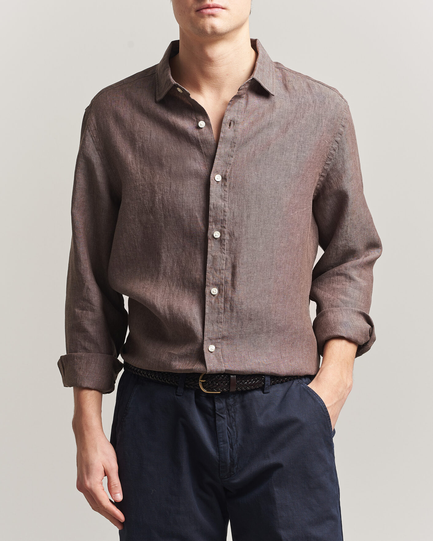 Hombres | Camisas | Charles Tyrwhitt | Pure Linen Slim Fit Shirt Mocha