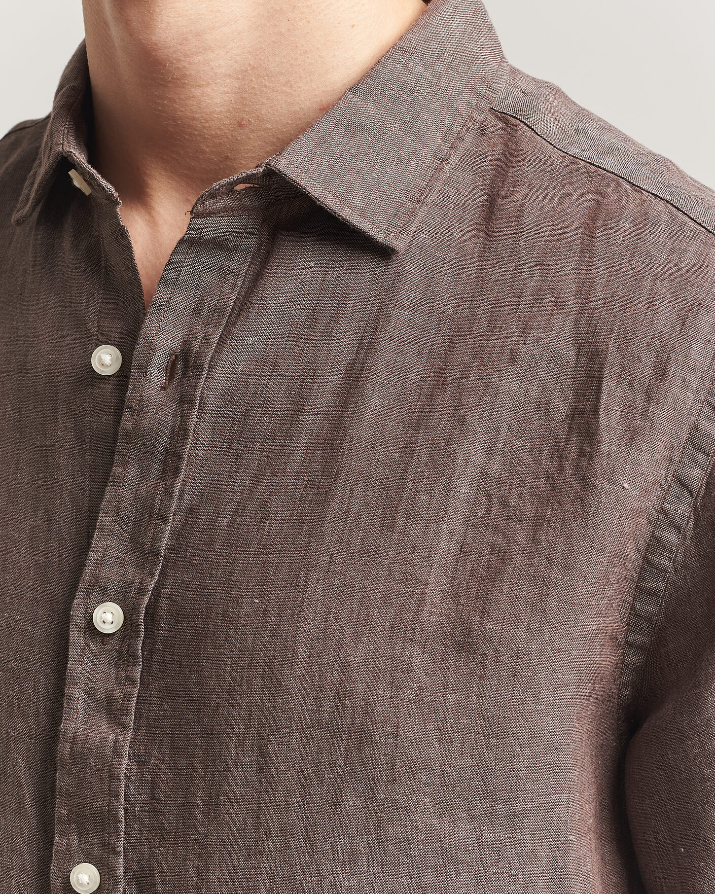 Hombres | Camisas | Charles Tyrwhitt | Pure Linen Slim Fit Shirt Mocha