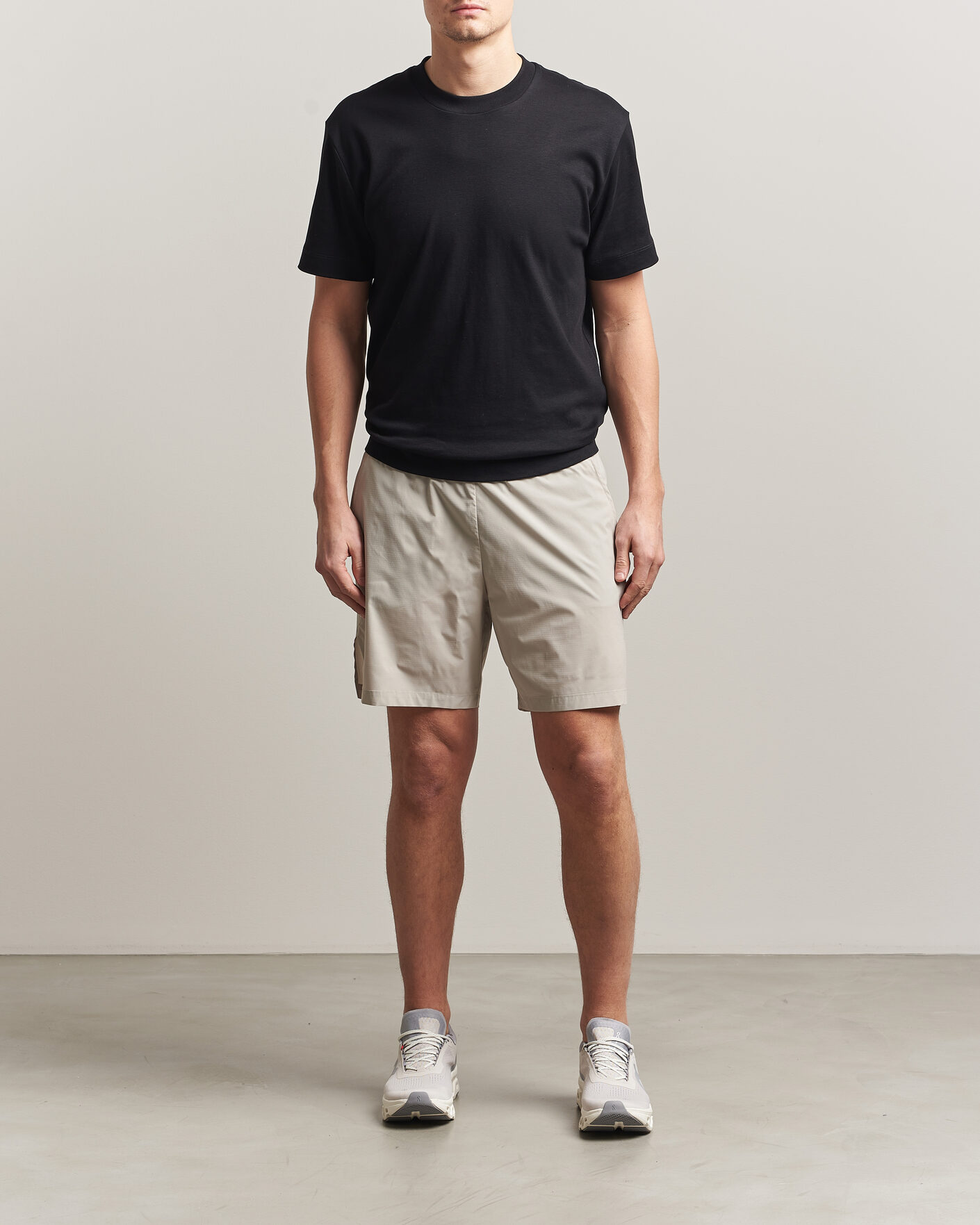 Hombres | Pantalones cortos | Houdini | Pace Light Shorts Greenish Grey