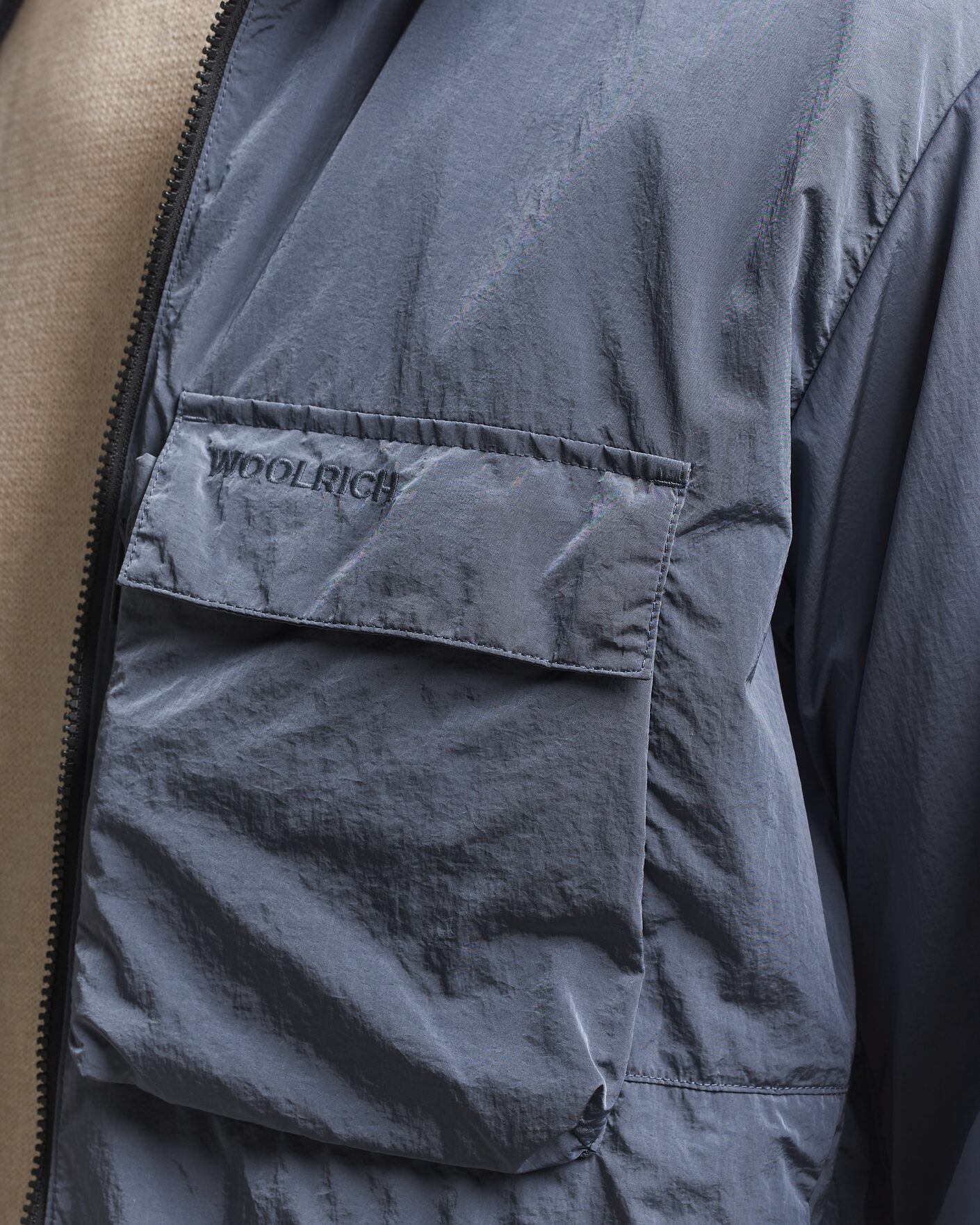 Hombres | Abrigos y chaquetas | Woolrich | Shiny Nylon Hooded Jacket Grisaille