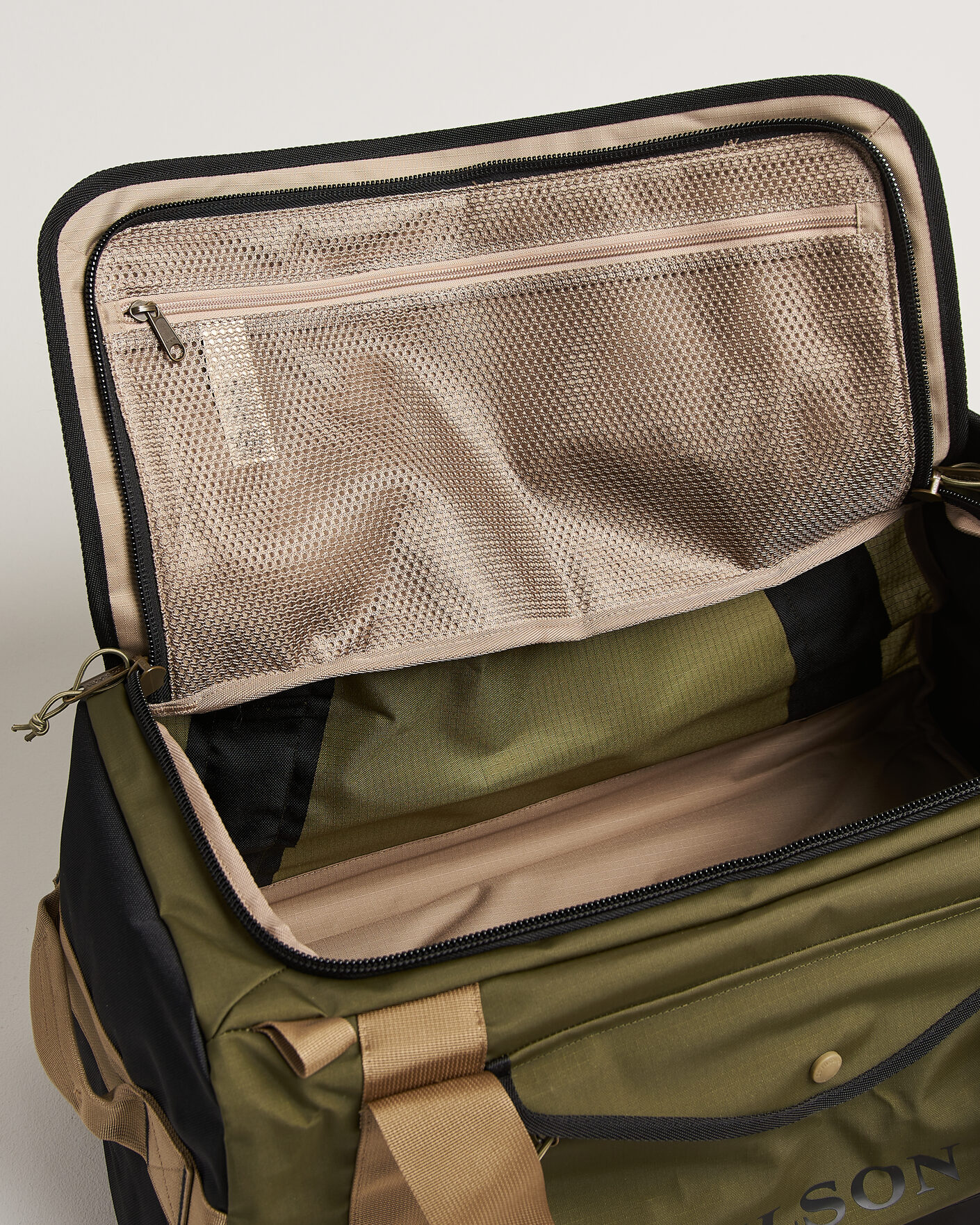 Hombres | Bolsos | Filson | Scout 50L Duffle Olive