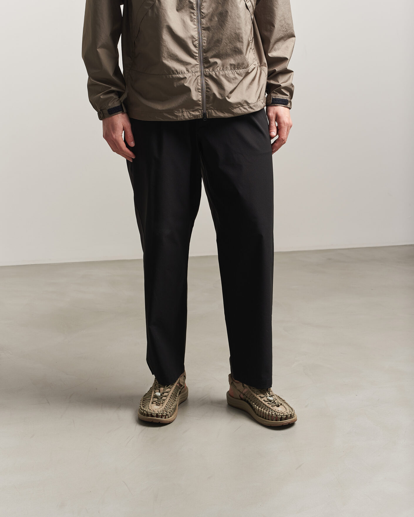 Hombres | Sandalias y chanclas | KEEN | Uneek Sneaker Sandal Timberwolf