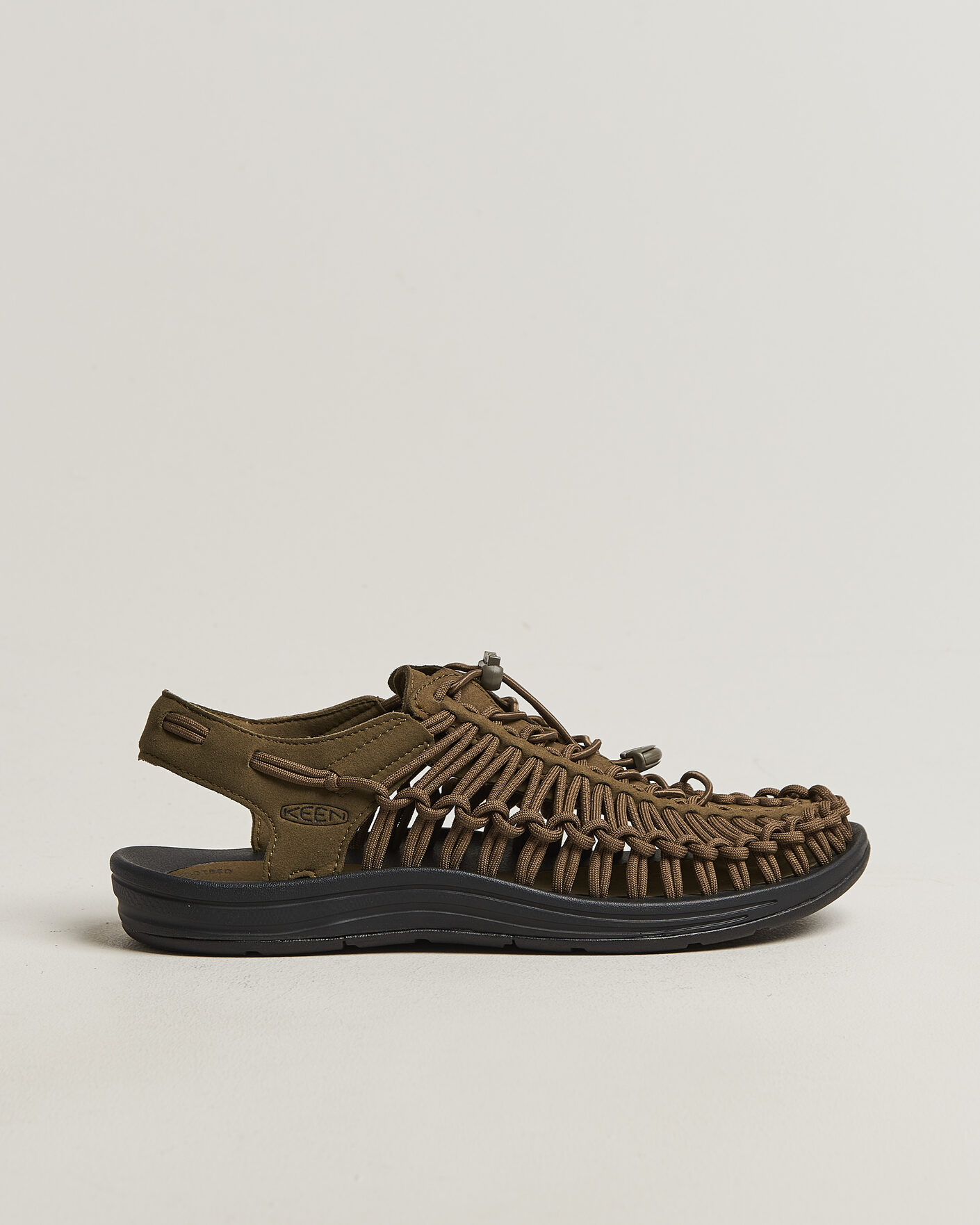 Hombres | Sandalias y chanclas | KEEN | Uneek Sneaker Sandal Dark Olive