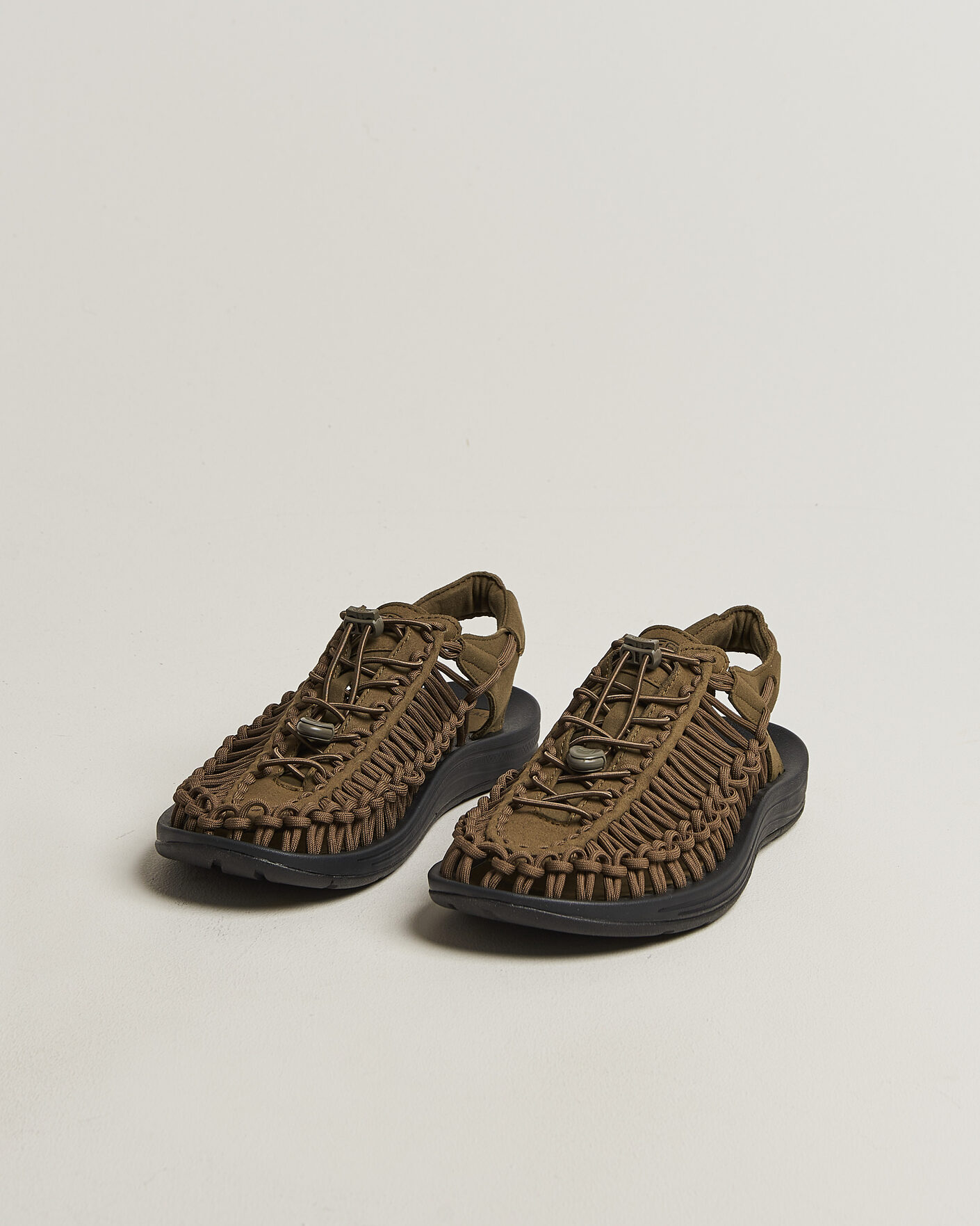 Hombres | Sandalias y chanclas | KEEN | Uneek Sneaker Sandal Dark Olive