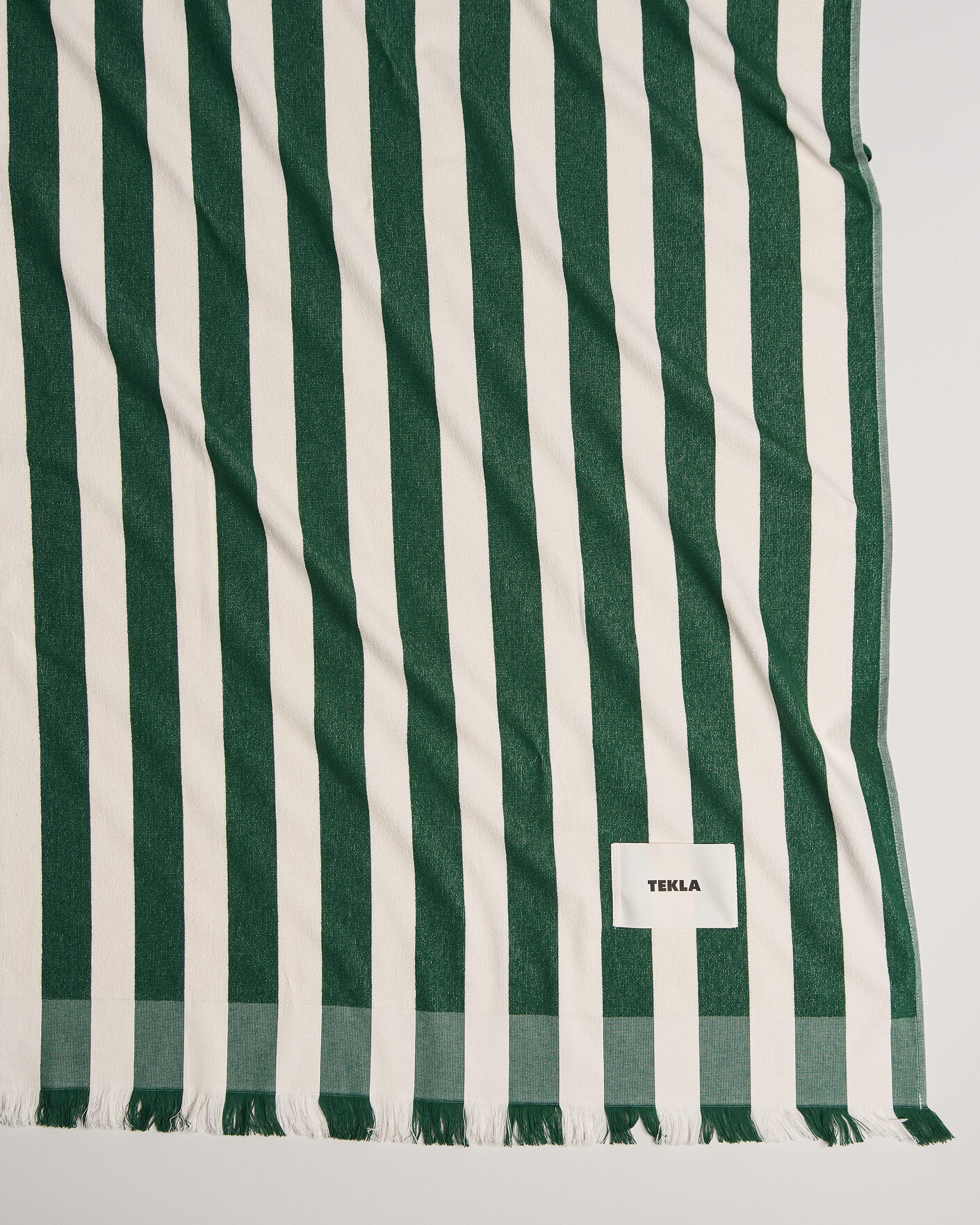 Hombres | Telas | Tekla | Organic Terry Beach Towel Green Deck Stripes