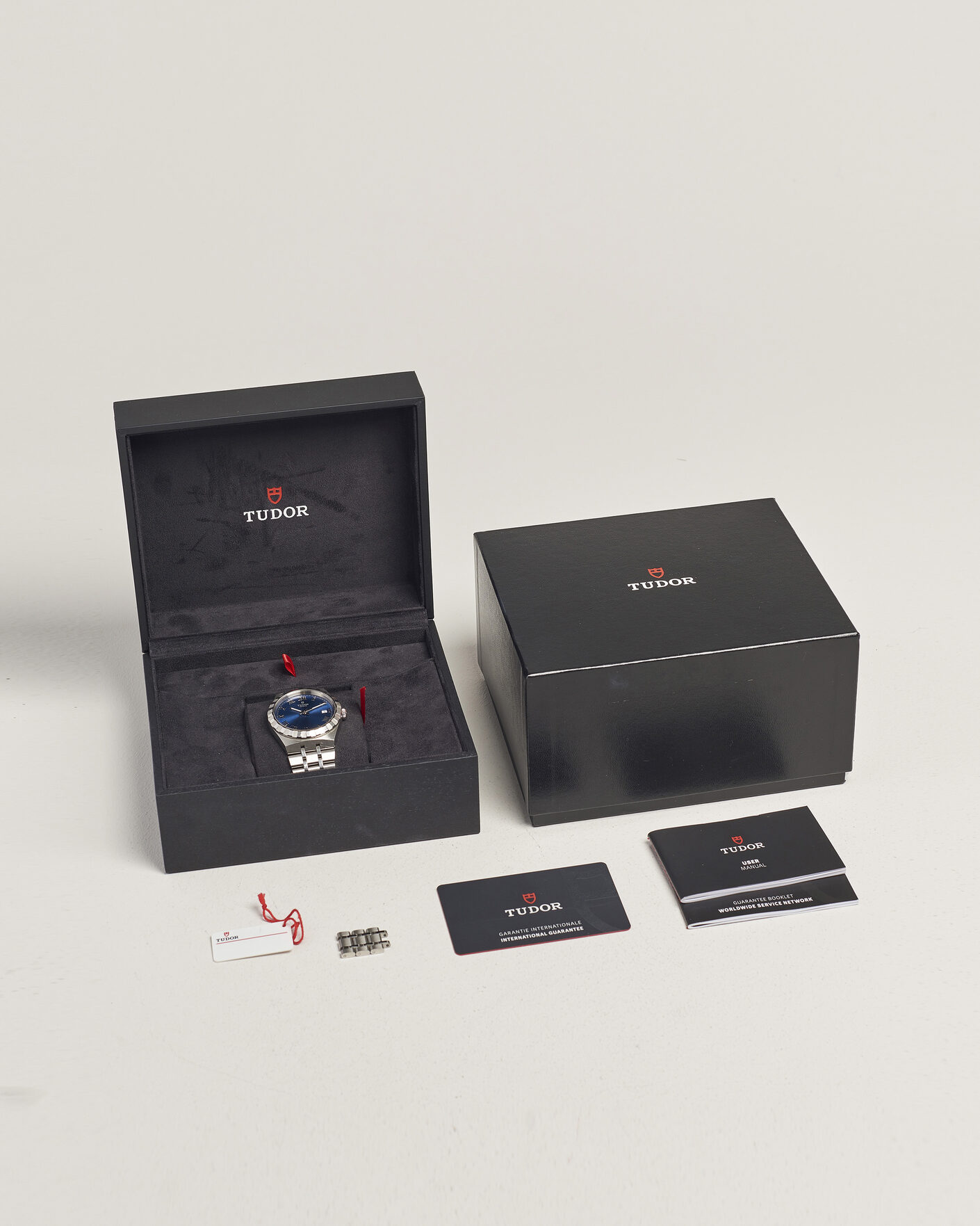 Hombres | Pre-Owned & Vintage Watches | Tudor Pre-Owned | Royal 38