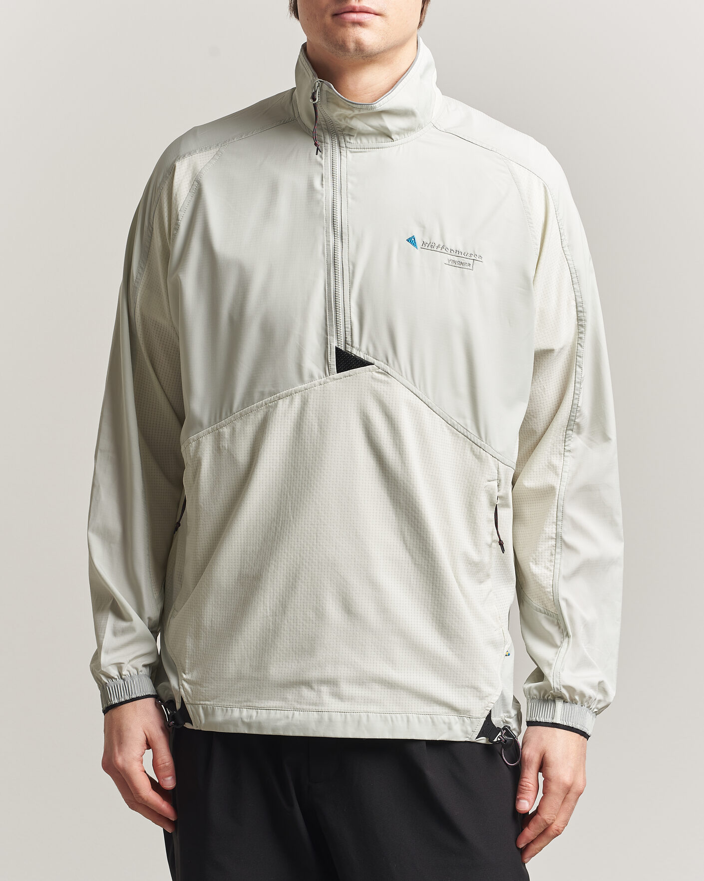 Hombres | Abrigos y chaquetas | Klättermusen | Vingner Anorak Mercury Blue/Cristal Gree