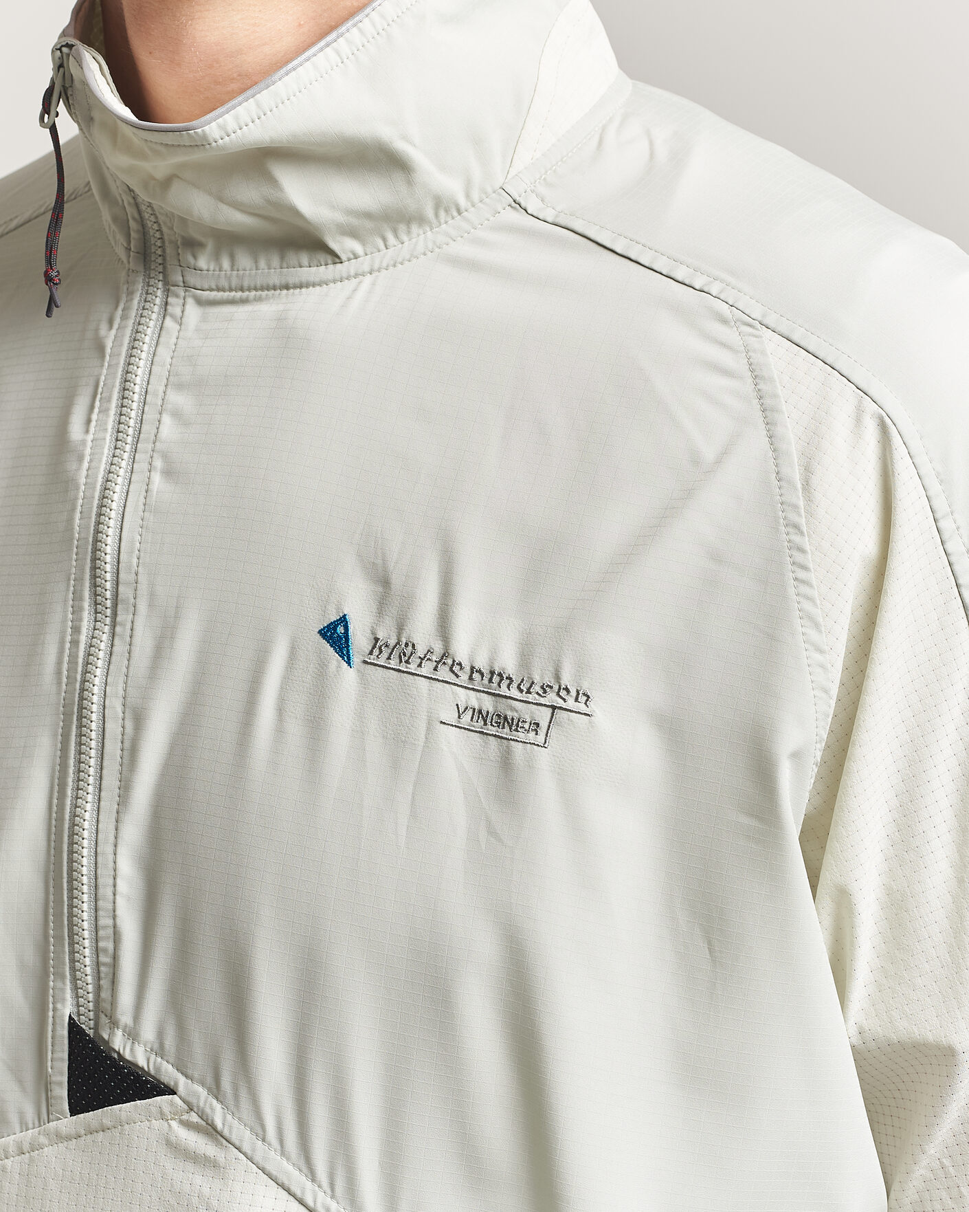 Hombres | Abrigos y chaquetas | Klättermusen | Vingner Anorak Mercury Blue/Cristal Gree