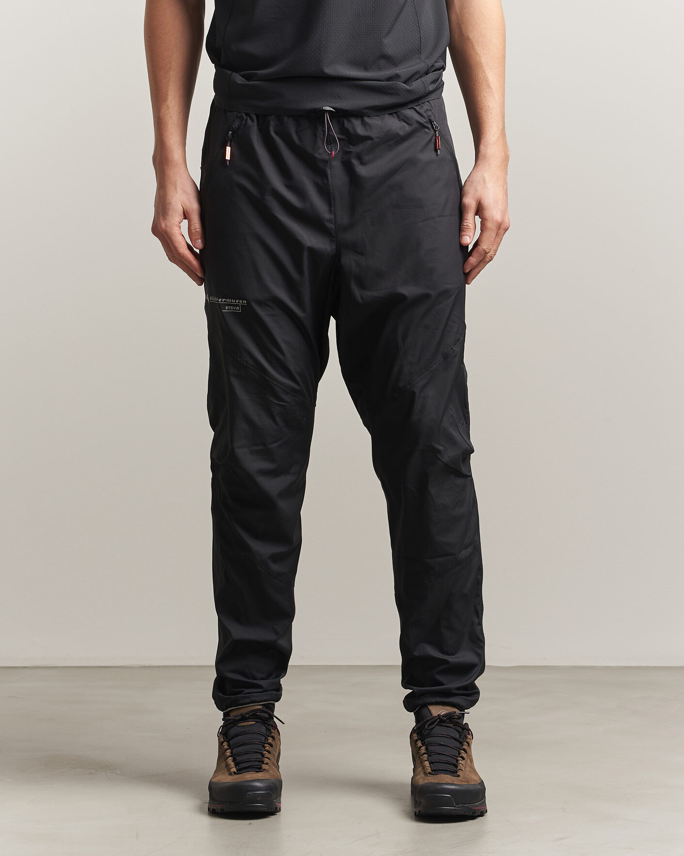 Hombres | Pantalones | Klättermusen | Bygvir Ultralight Pants Black