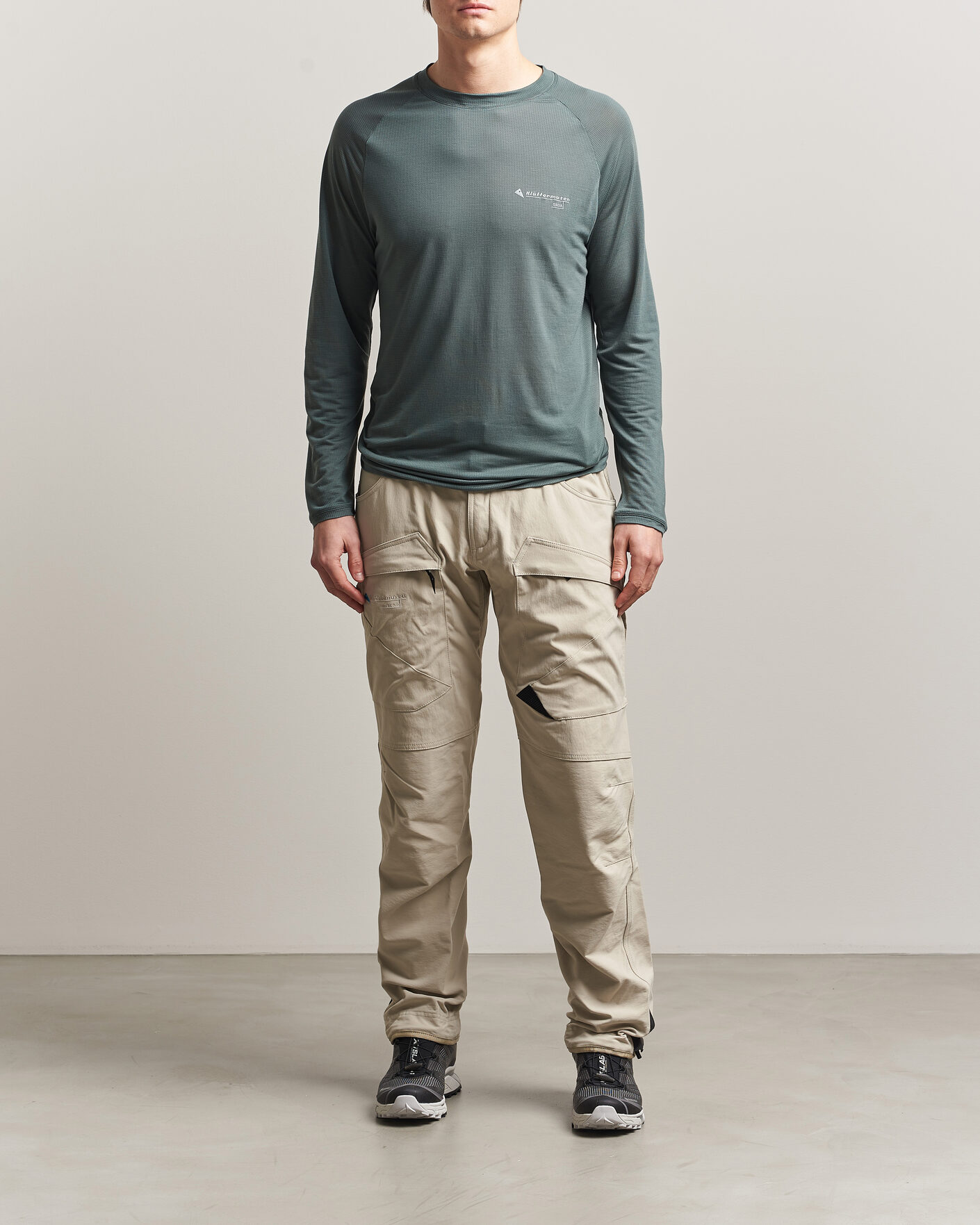 Hombres | Camisetas | Klättermusen | Groa Lightweight Tencel Long Sleeve T-Shirt Teal Grey