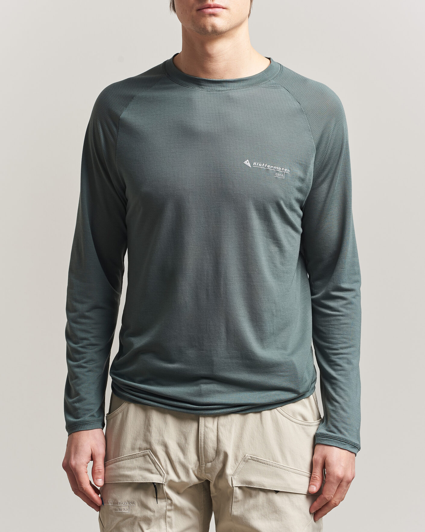 Hombres | Camisetas | Klättermusen | Groa Lightweight Tencel Long Sleeve T-Shirt Teal Grey