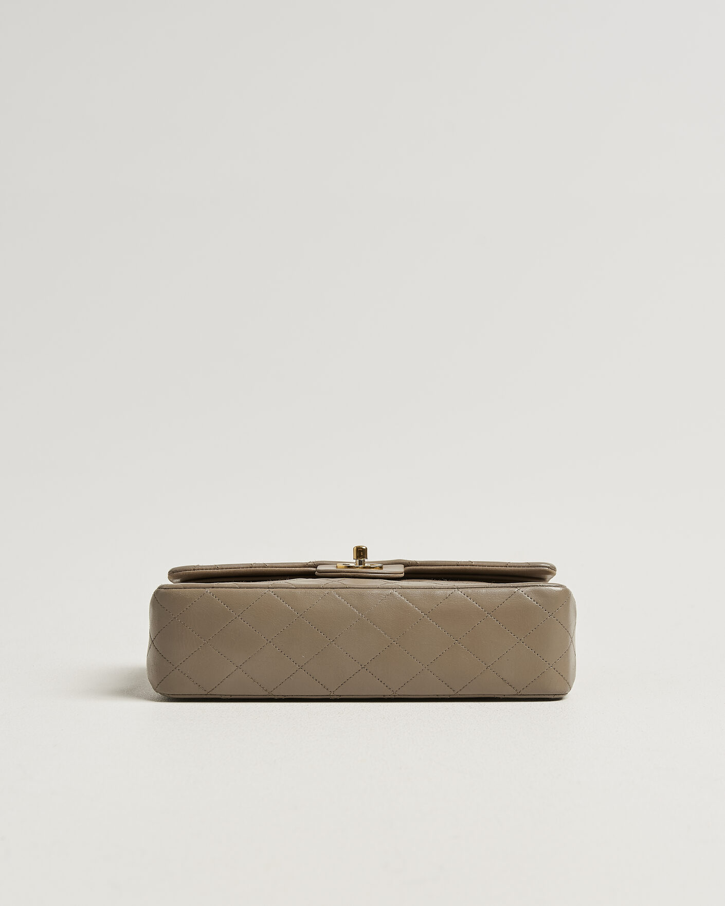 Hombres | Pre-Owned & Vintage Bags | Chanel Pre-Owned | Classic Medium Double Flap Bag Lambskin Beige