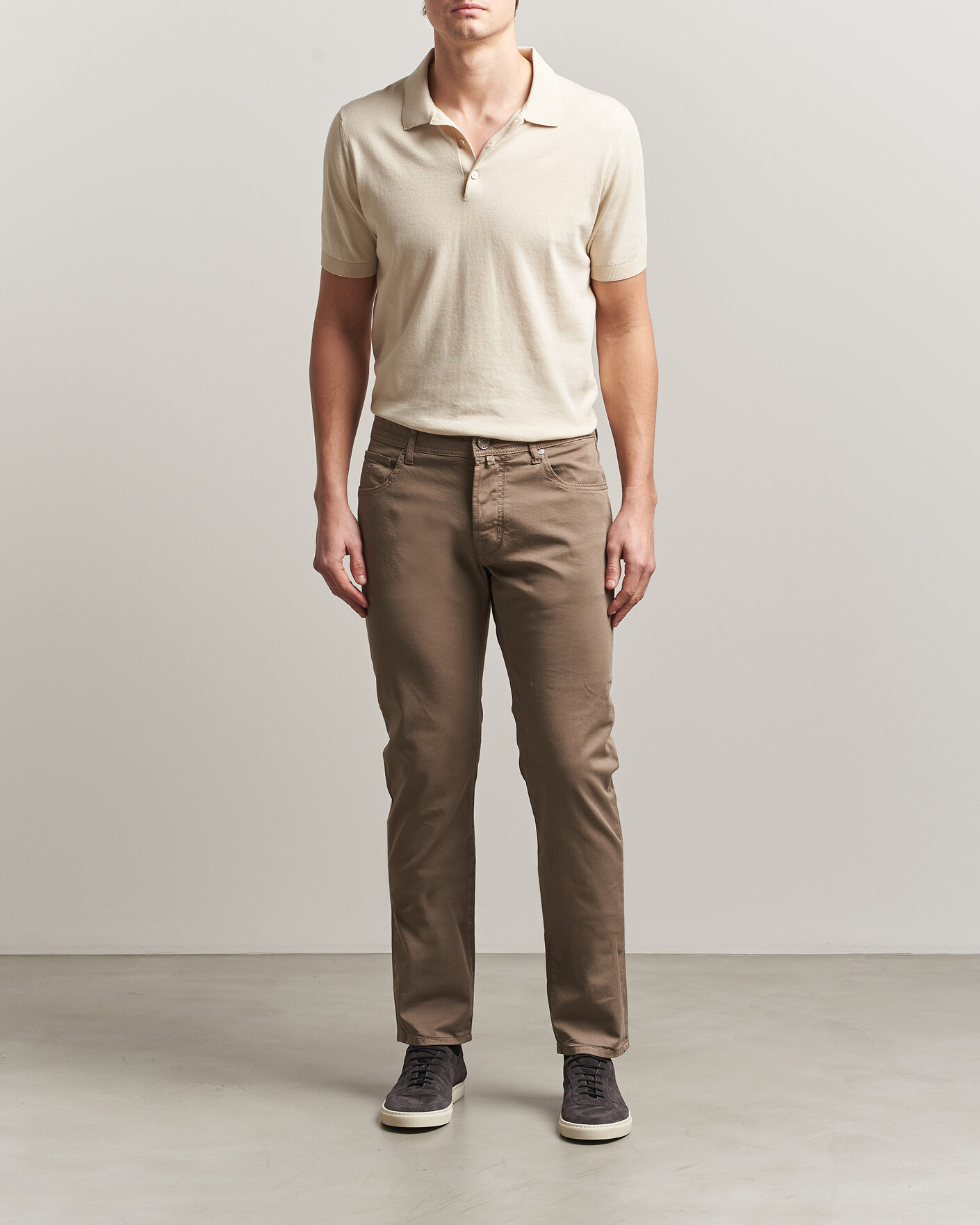 Hombres | Pantalones | Jacob Cohën | Bard Garment Dyed Gabardine Trousers Khaki Beige