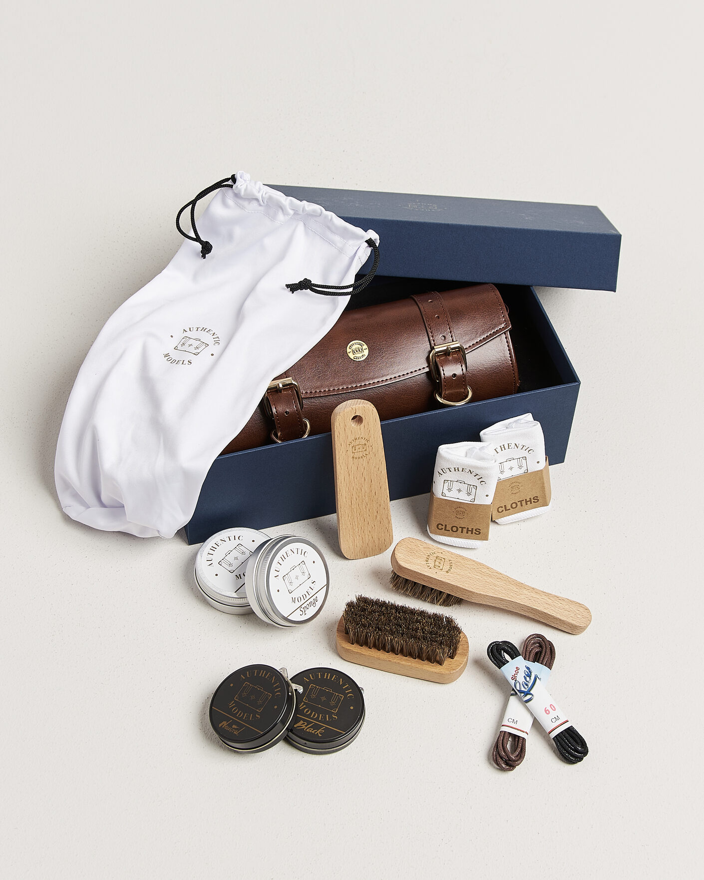 Hombres | Cuidado del calzado | Authentic Models | Shoe Polishing Kit