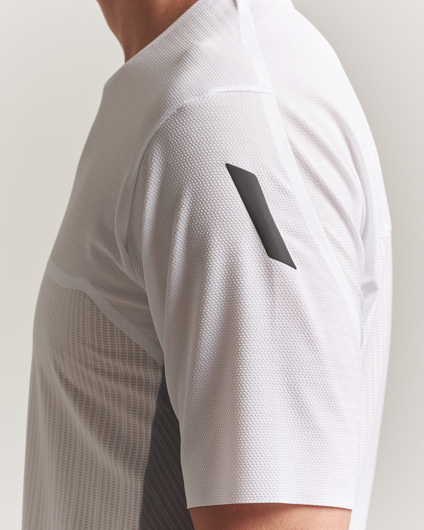 Hombres | Camisetas | SOAR Running | Hot Weather Tee White/Silver