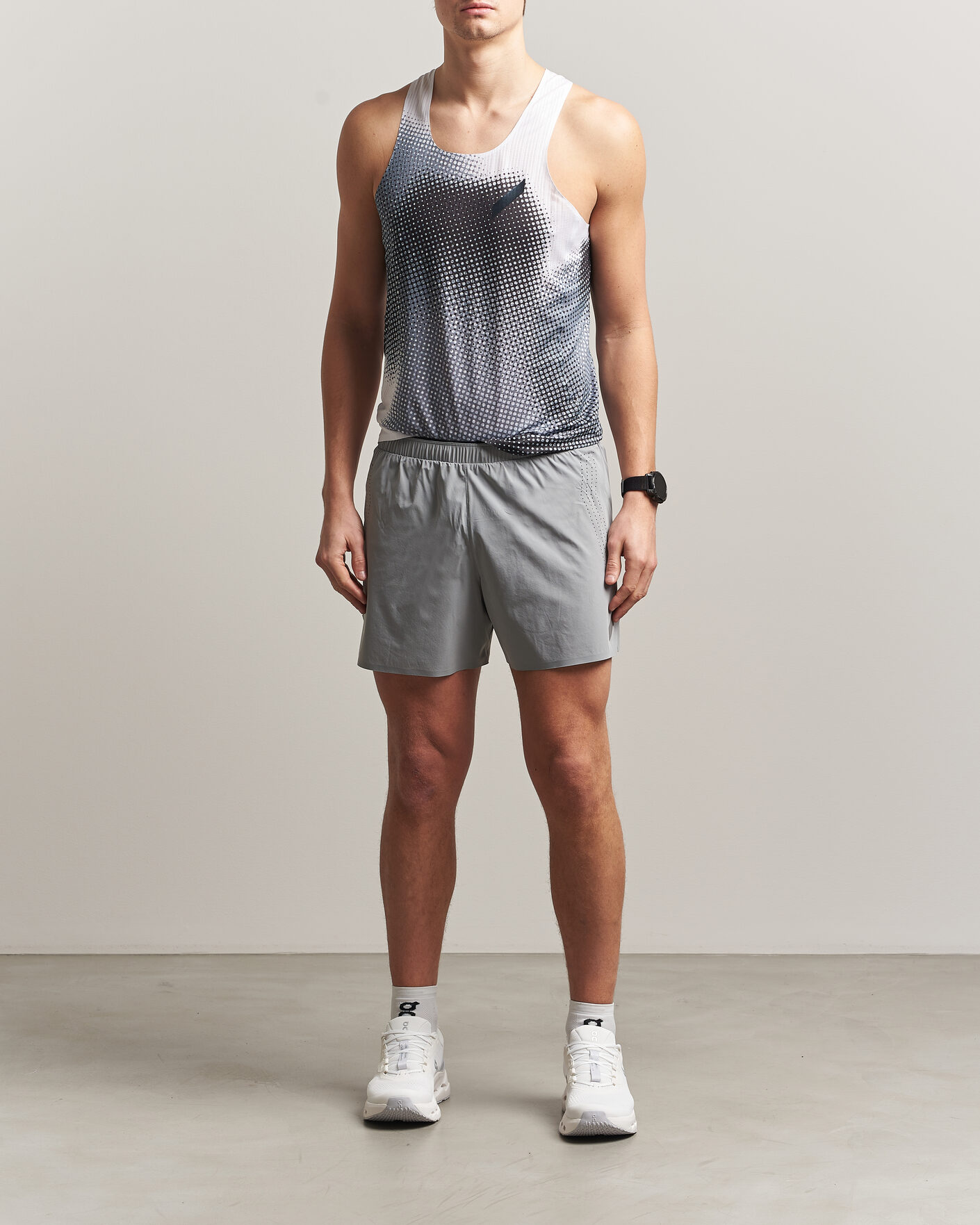 Hombres | Camisetas | SOAR Running | Race Vest Black/White