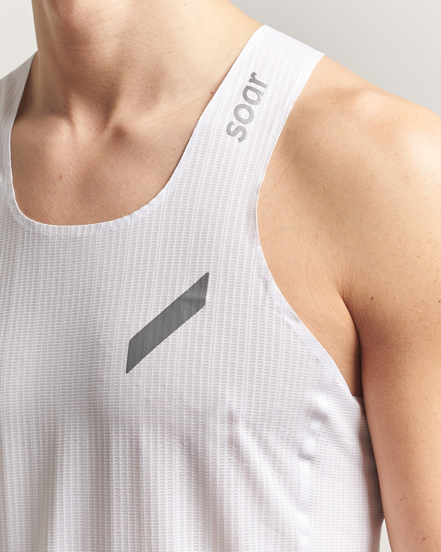 Hombres | Camisetas | SOAR Running | Race Vest White