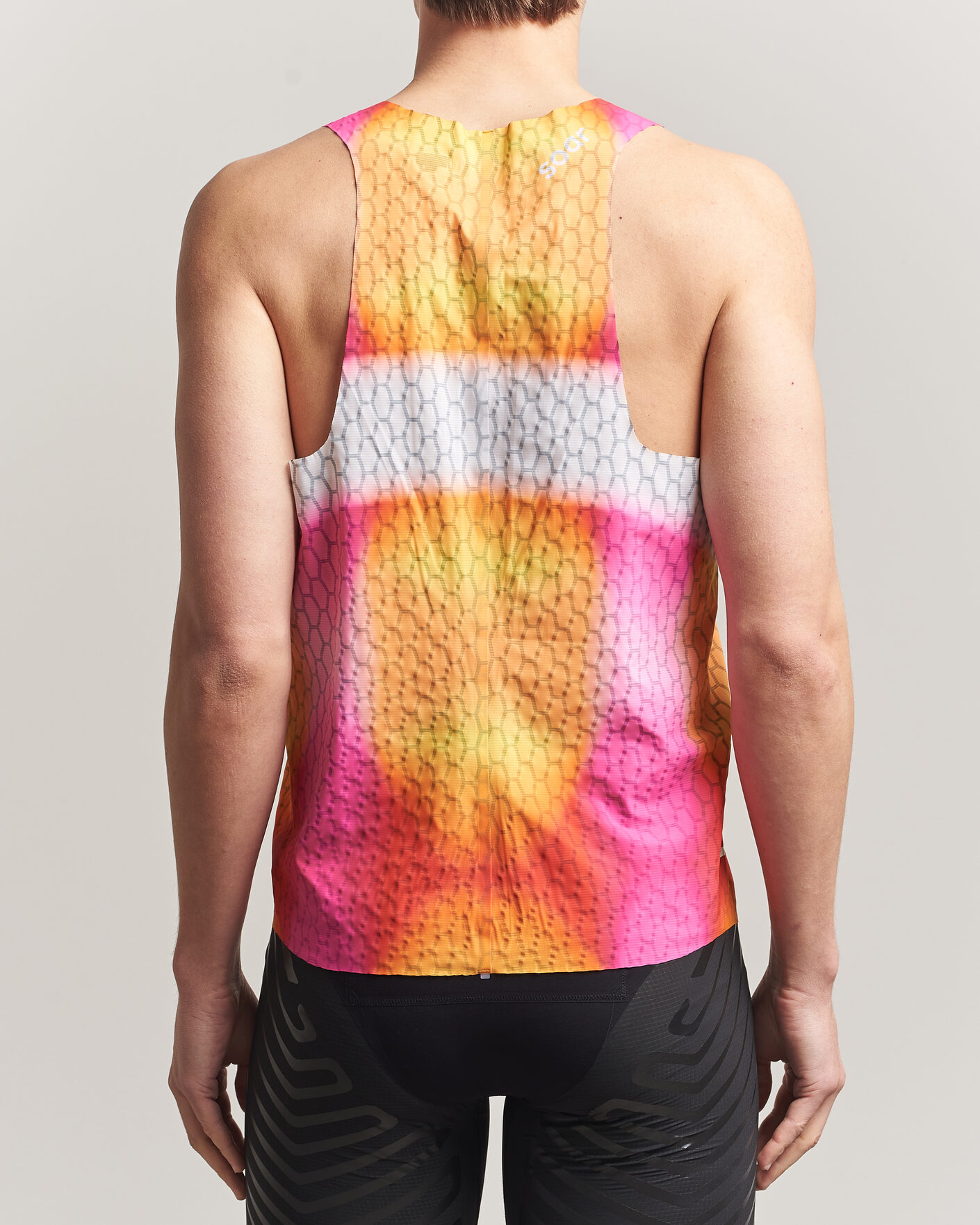 Hombres | Camisetas | SOAR Running | Graphene Race Vest Red/Orange